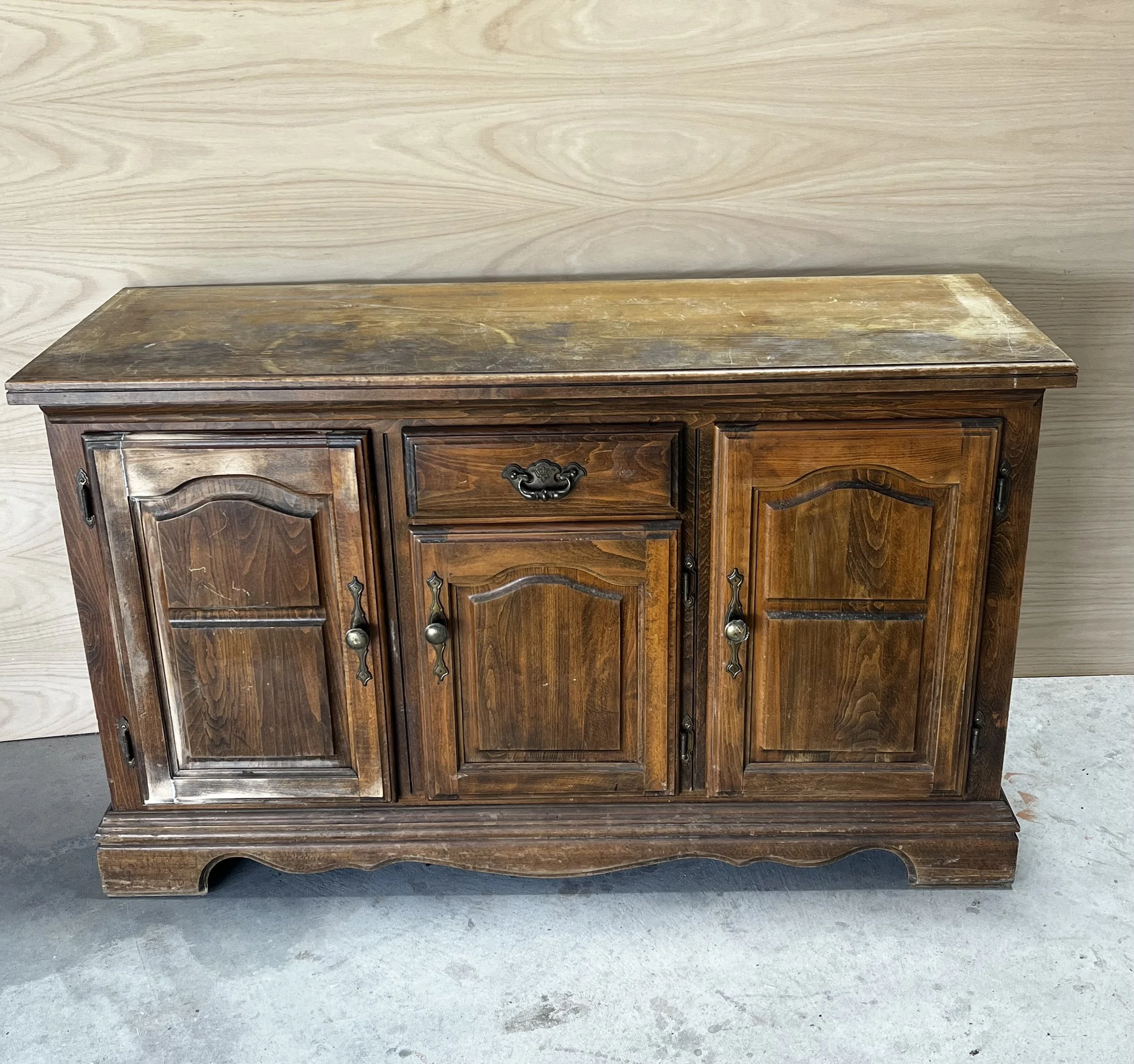 Buffet/TV Stand