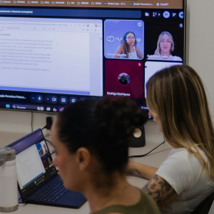 What Is Cultural Intelligence in Leadership? A Guide for Communications Professionals