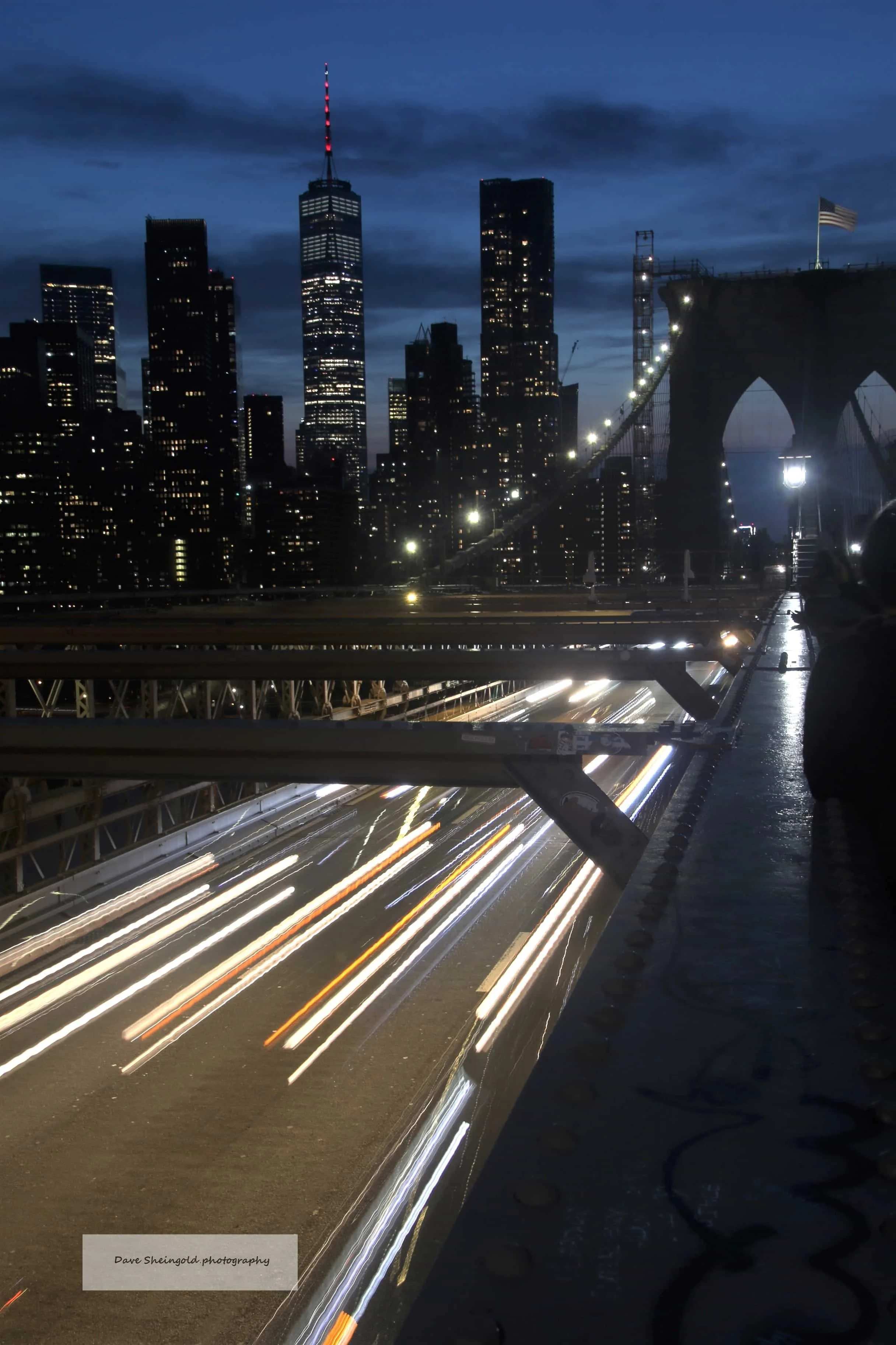 Night streaks - Brooklyn Bridge