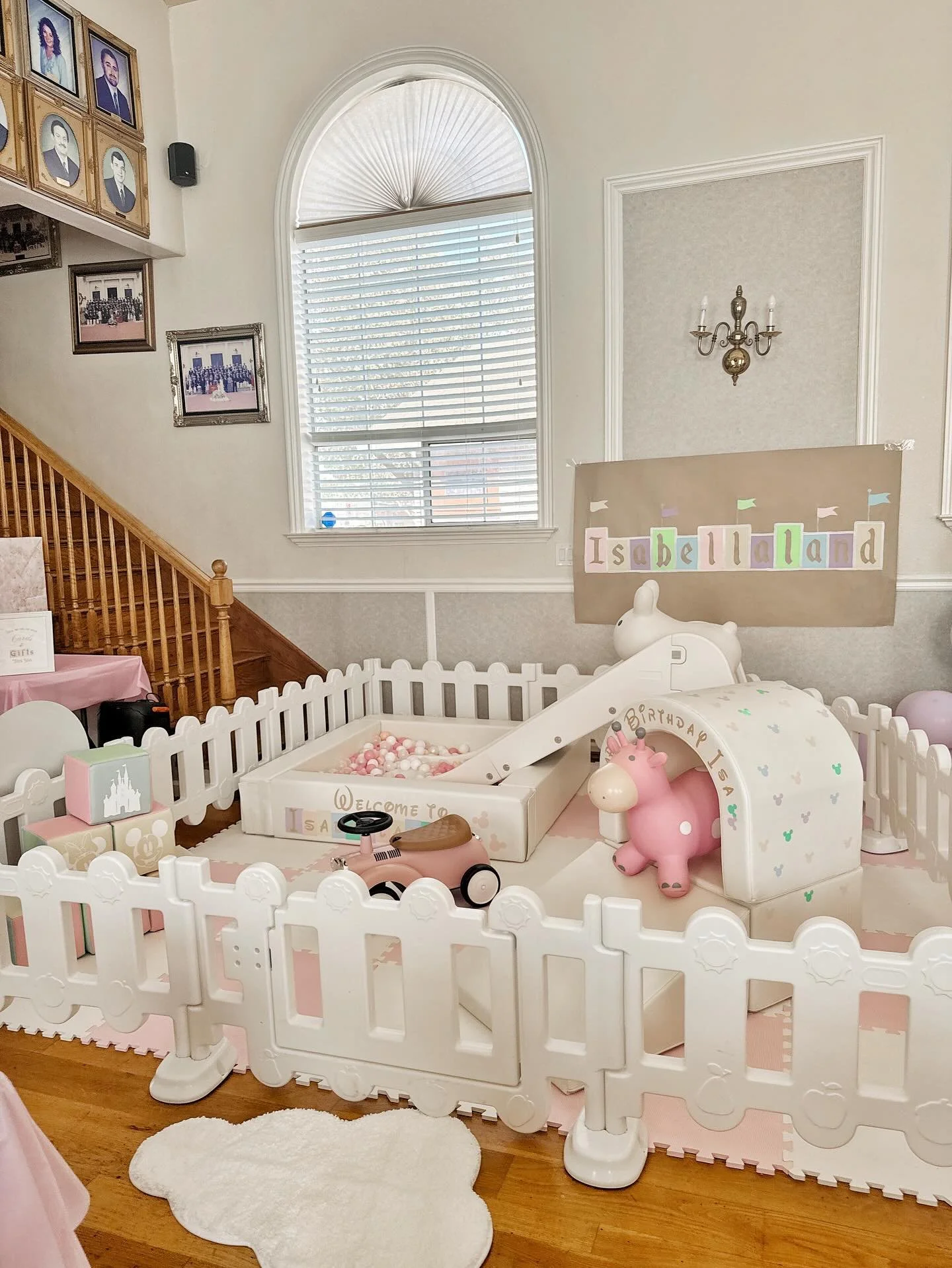 Still thinking about this Disney setup✨ vinyl truly does bring everything together! 
-
#bayareasoftplay #bayareapartyrentals #bayareamom #softplayrentals