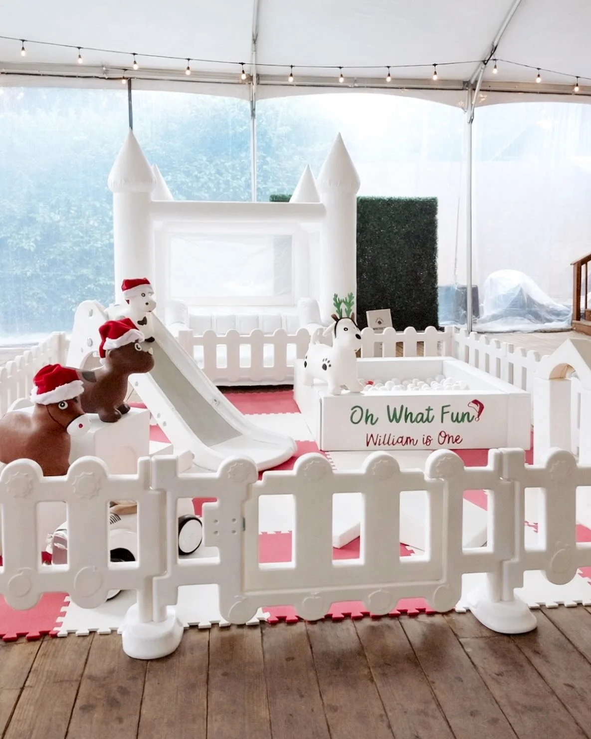 Meet Over The Clouds! Our newest package is now available✨ it has a building castle, climbing steps and a mini tunnel! Perfect for those whimsy themes 🤍