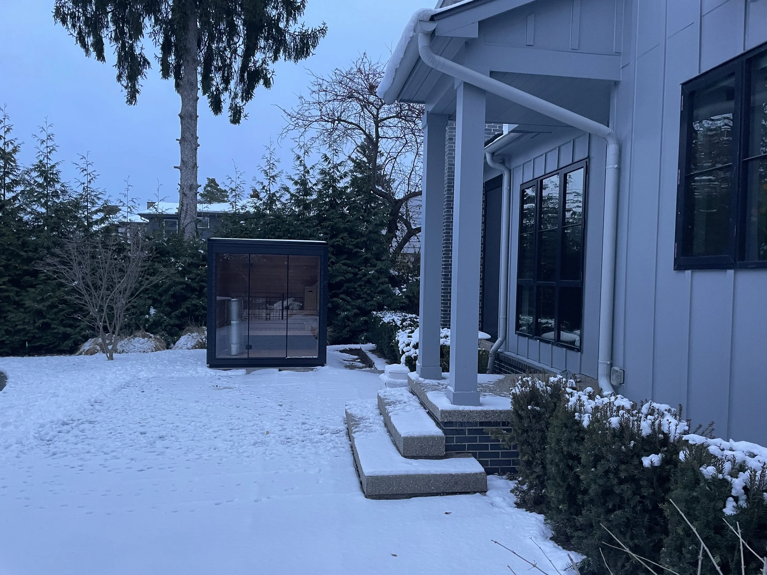Birmingham Modern Outdoor Sauna_exterior1.jpeg