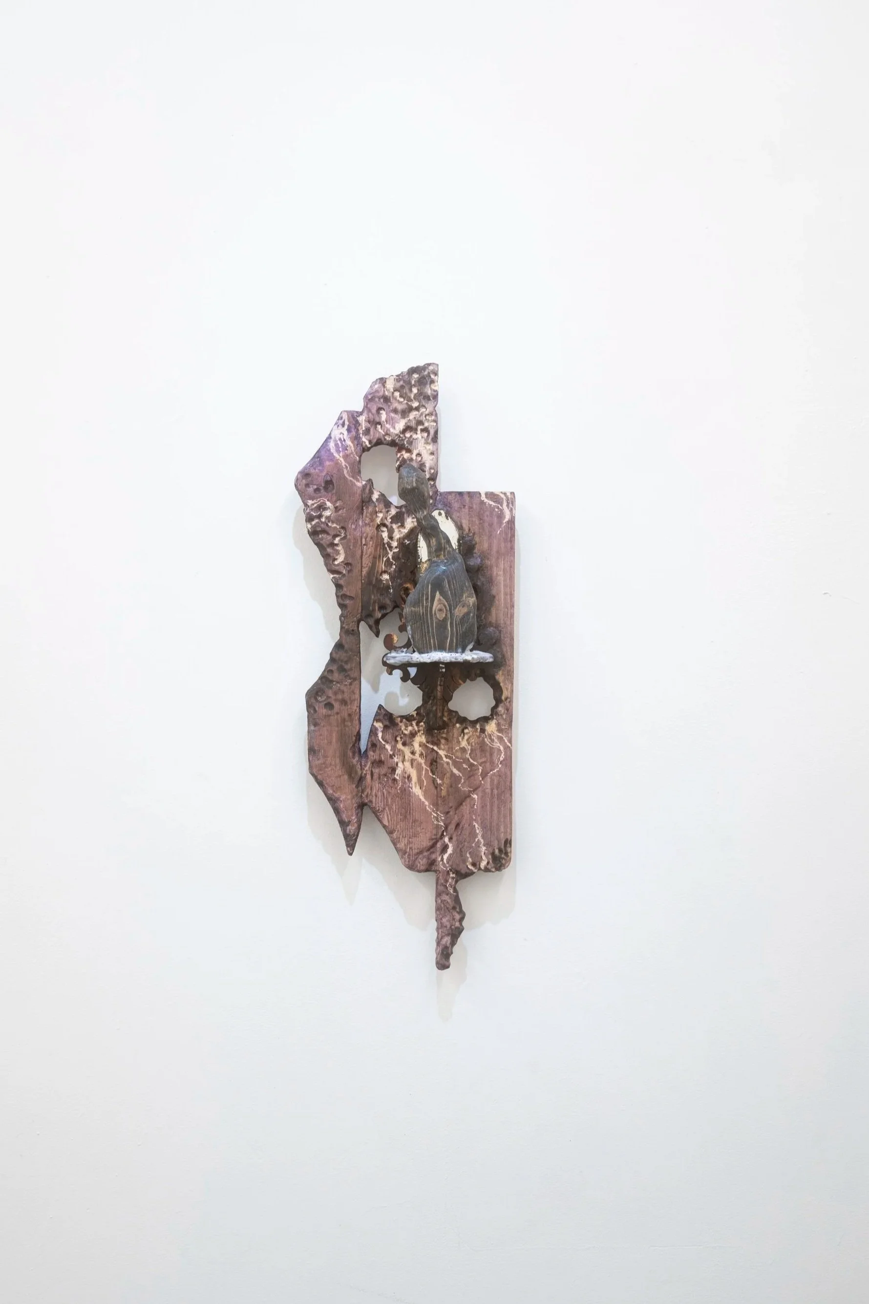 Echo Yan
Lumber Remembers Being A Tree
2025
Pine, antique mirror, epoxy clay, resin
29 × 10.5 × 5.5 in.
73.66 × 26.67 × 13.97 cm.