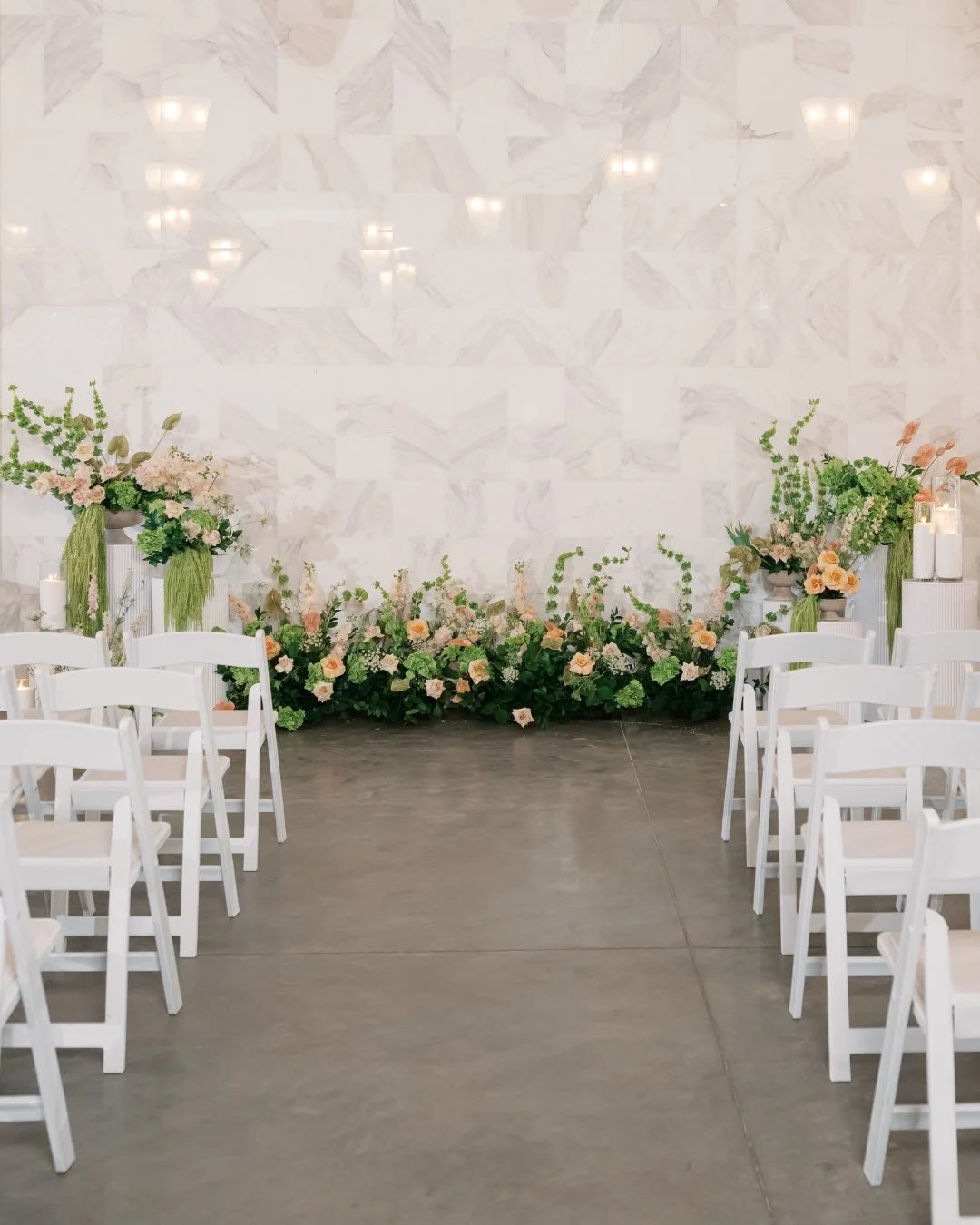Because the details at the end of the aisle matter allllmmooossstt as much as the groom! 🤵🏻🌹

Kidding! Kinda..

#kansascitywedding #kcwedding #weddingplanning #weddingplanner #kansascity
