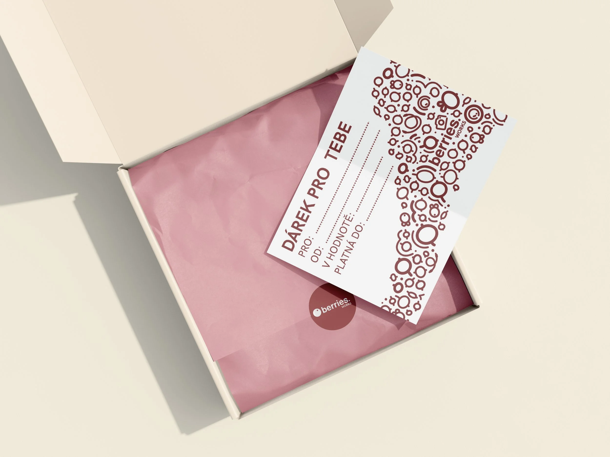 Dárkový poukaz na párové Valentýnské focení ve studiu Berries.Place