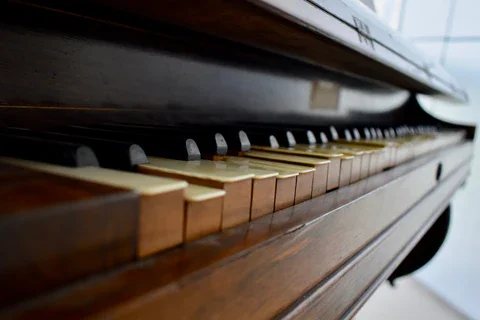 The Hidden Costs of a “Free” Piano: What You Need to Know Before You Say Yes