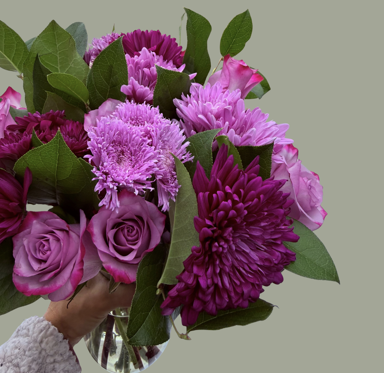 Our Signature Arrangement (w/ Vase)