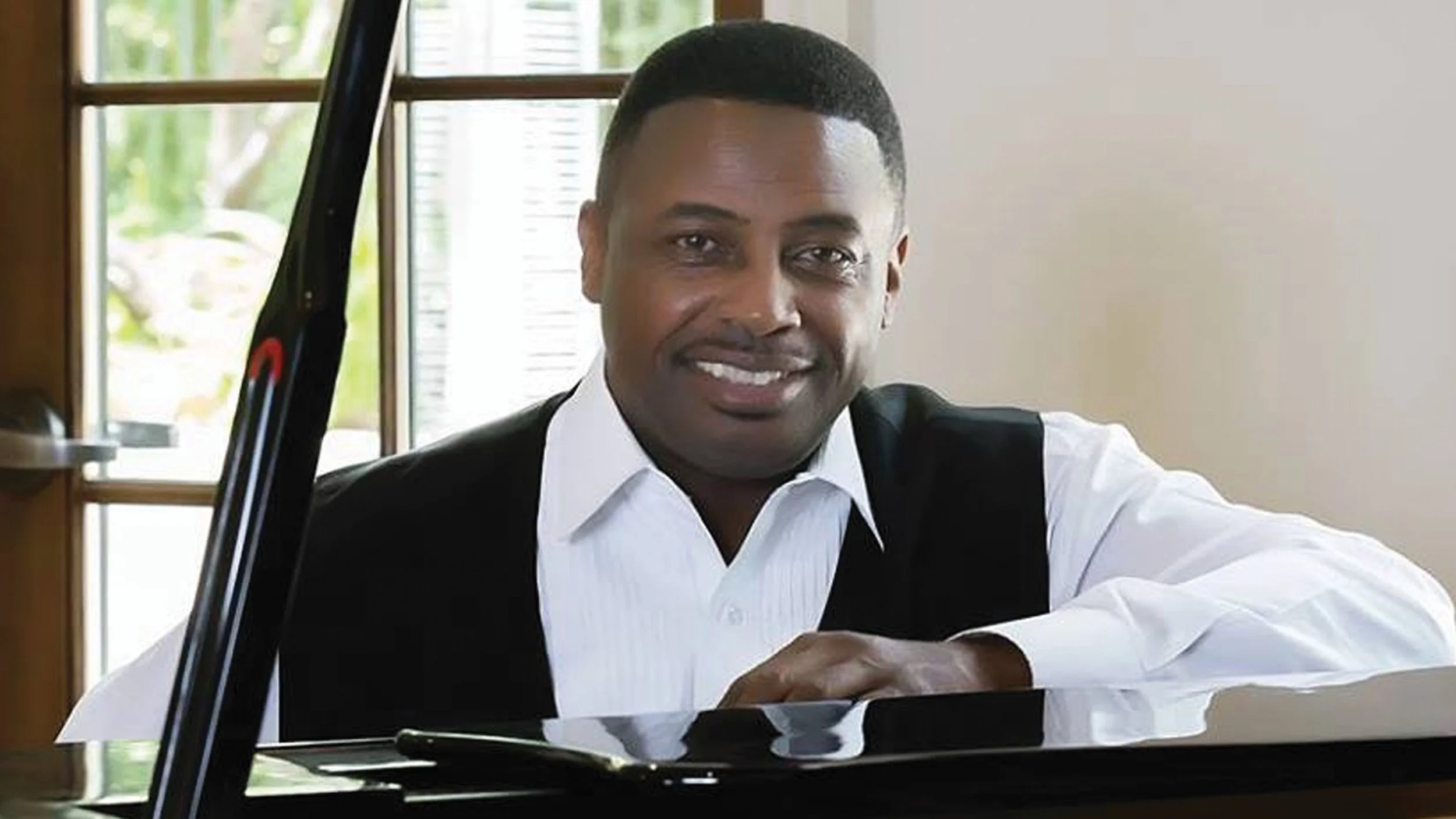 Live Music Series: Richard 88 Fingers