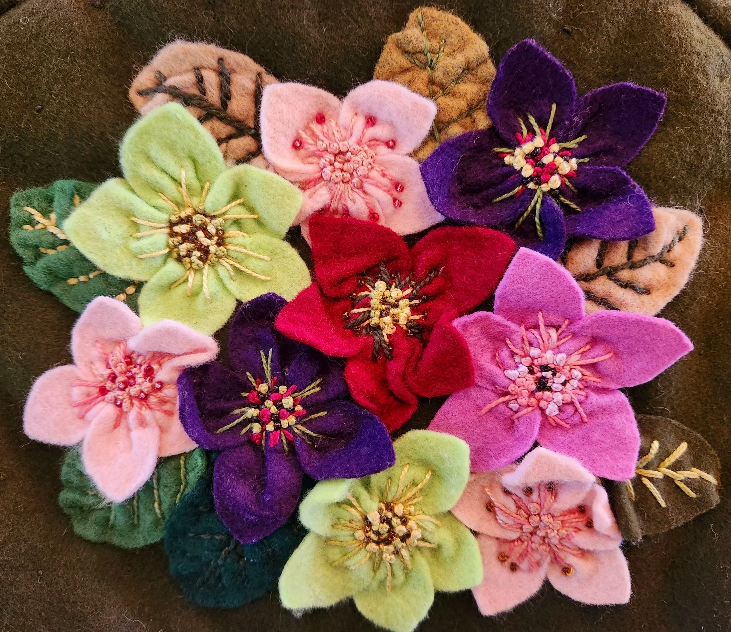 Overwhelmed by Creative Ideas? How to Prioritise, Focus and Finish