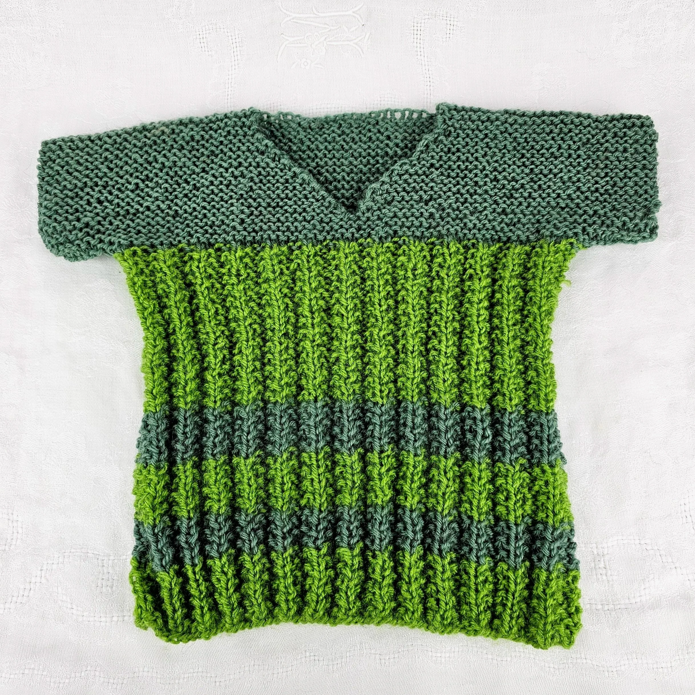 basic easy knitting pattern patterns for beginners Full-term Baby Vest using Twisted Rib Pattern digital download