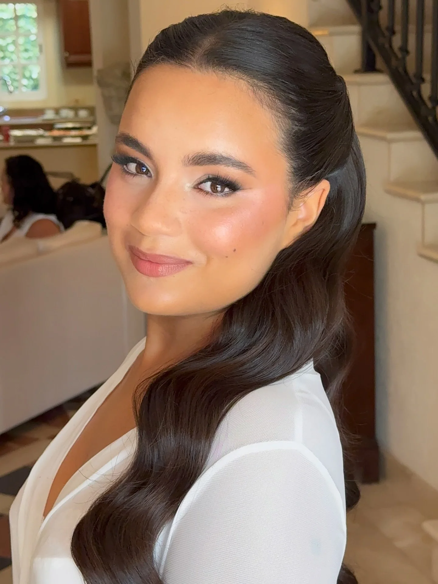 Melanie

When we are able to express our talent through your vision, magic happens!

Hair @mariograjeda.beauty 
Makeup @valerialunamakeup 
X @zoeelizabethteam 
Venue villalajoya

#weddingcancun #rivieramayawedding #mariograjedaweddingstylist