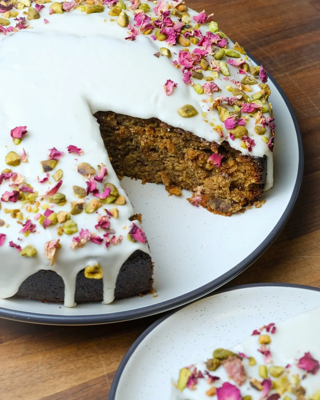 Valentine&rsquo;s Day Special 💕

Our Rose Cardamom Lovecake is BACK and better than ever ✨ We are so excited to be offering this seasonal favorite for this week only 

We will be offering whole cakes, our traditional teacake (for 2) and slices both 