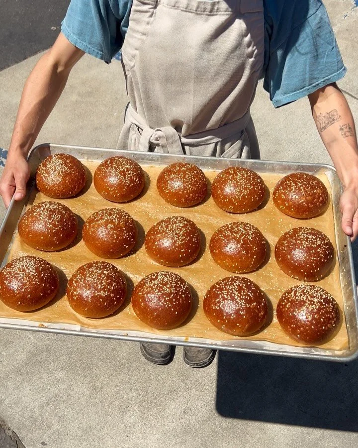labor day special ✨

we&rsquo;ve got BUNS all weekend (friday-sunday)

&bull; 4 pack of hamburger buns
&bull; 4 back of hot dog buns

we&rsquo;ve got BUNS all weekend (friday-sunday)

&bull; 4 pack of hamburger buns
&bull; 4 back of hot dog buns

 🌭