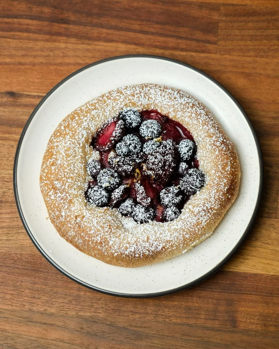 Weekend Special✨
Blueberry &amp; Blackberry Brioche Buns (v)

Weekend Classics ✨