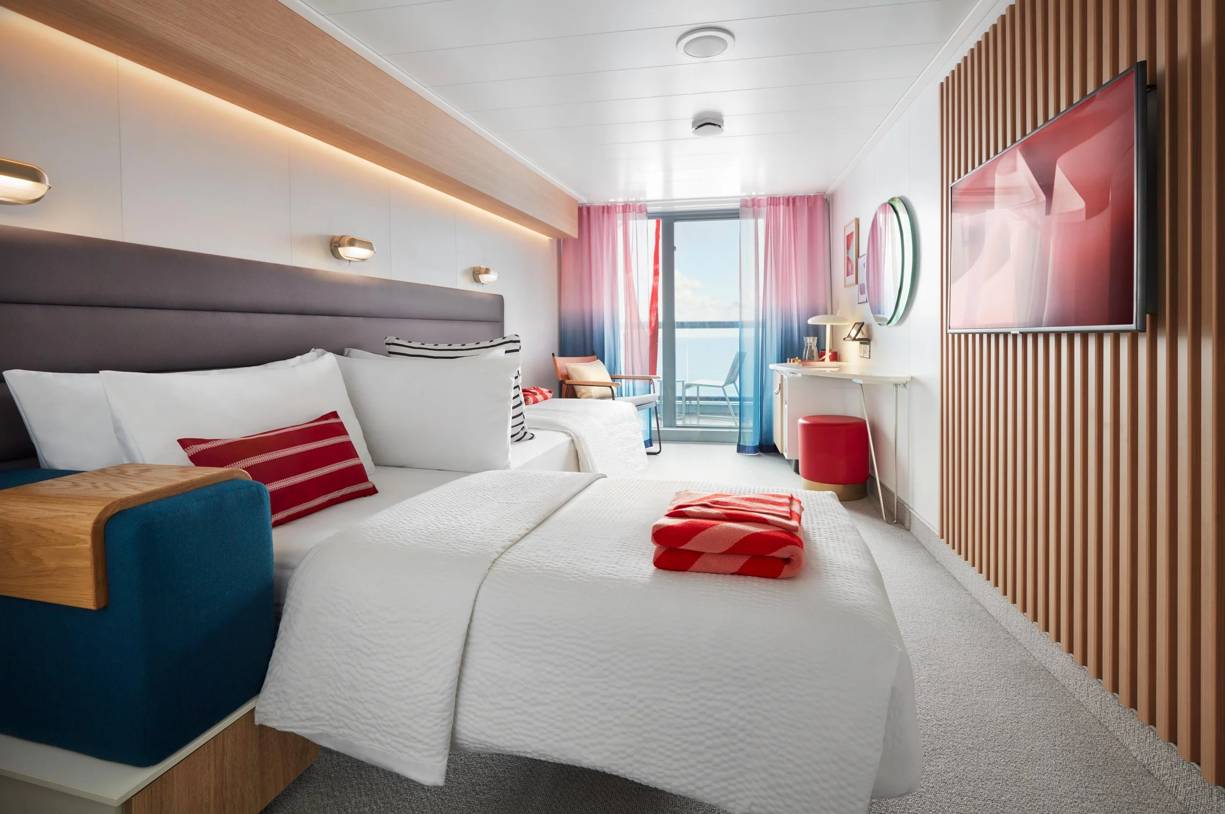 IMG-SCL-2021-CAB-sea-terrace-interior-double-bed-configuration-day-UNCROPPED.jpg
