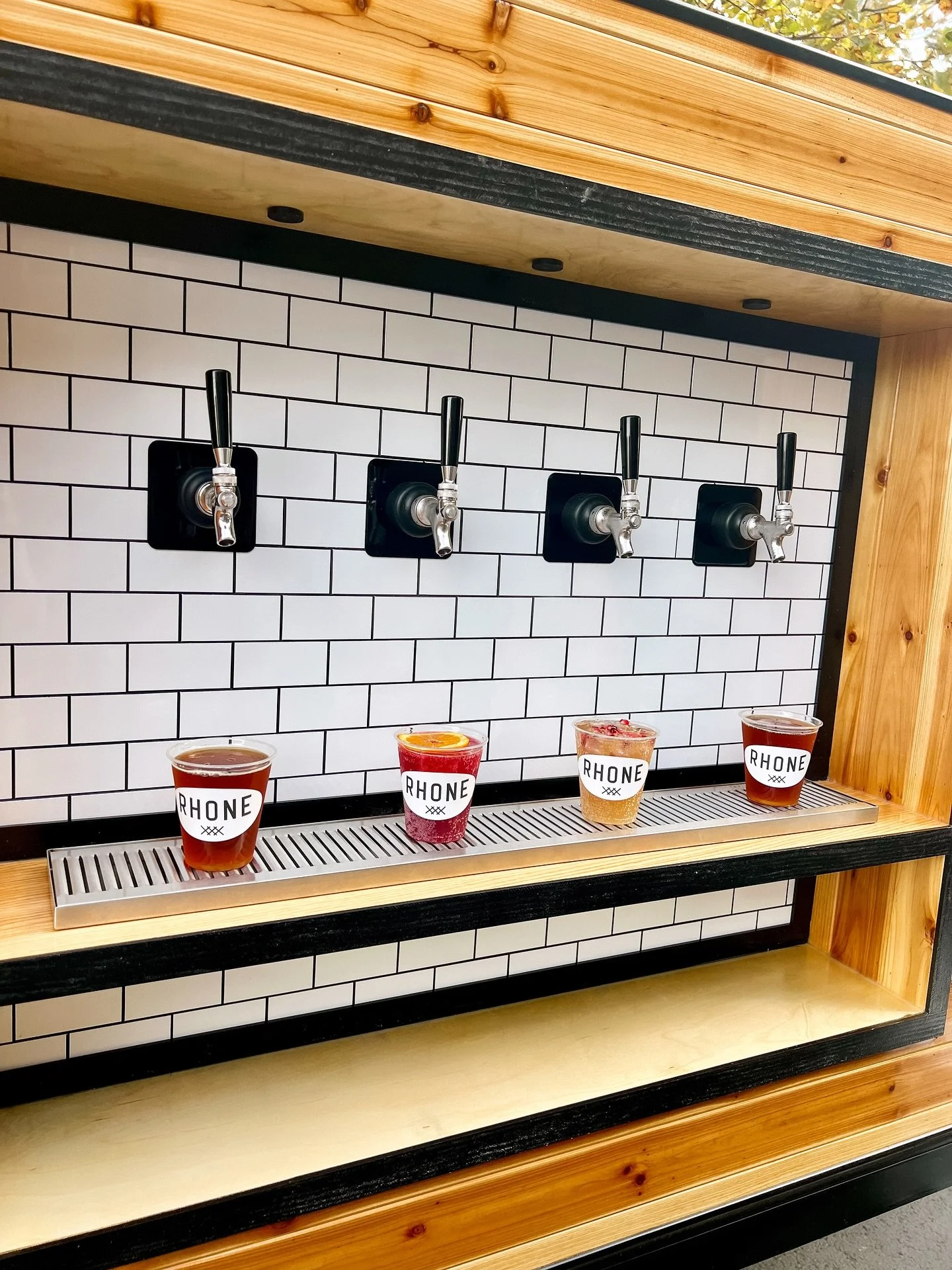 We love a good corporate happy hour! Had a blast hanging with the awesome team at @rhone last night 🍻