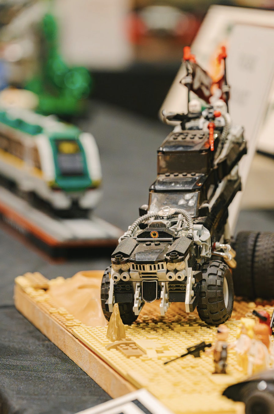 BATMOBILE LEGO MOVIE BRICK BLAST