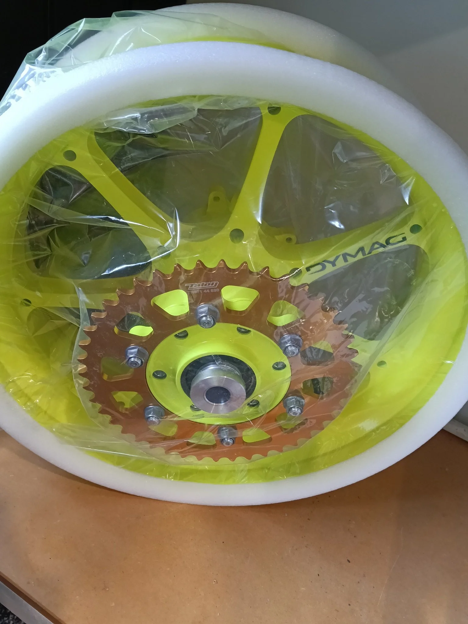 Yamaha R7 Chartreuse Yellow..jpg