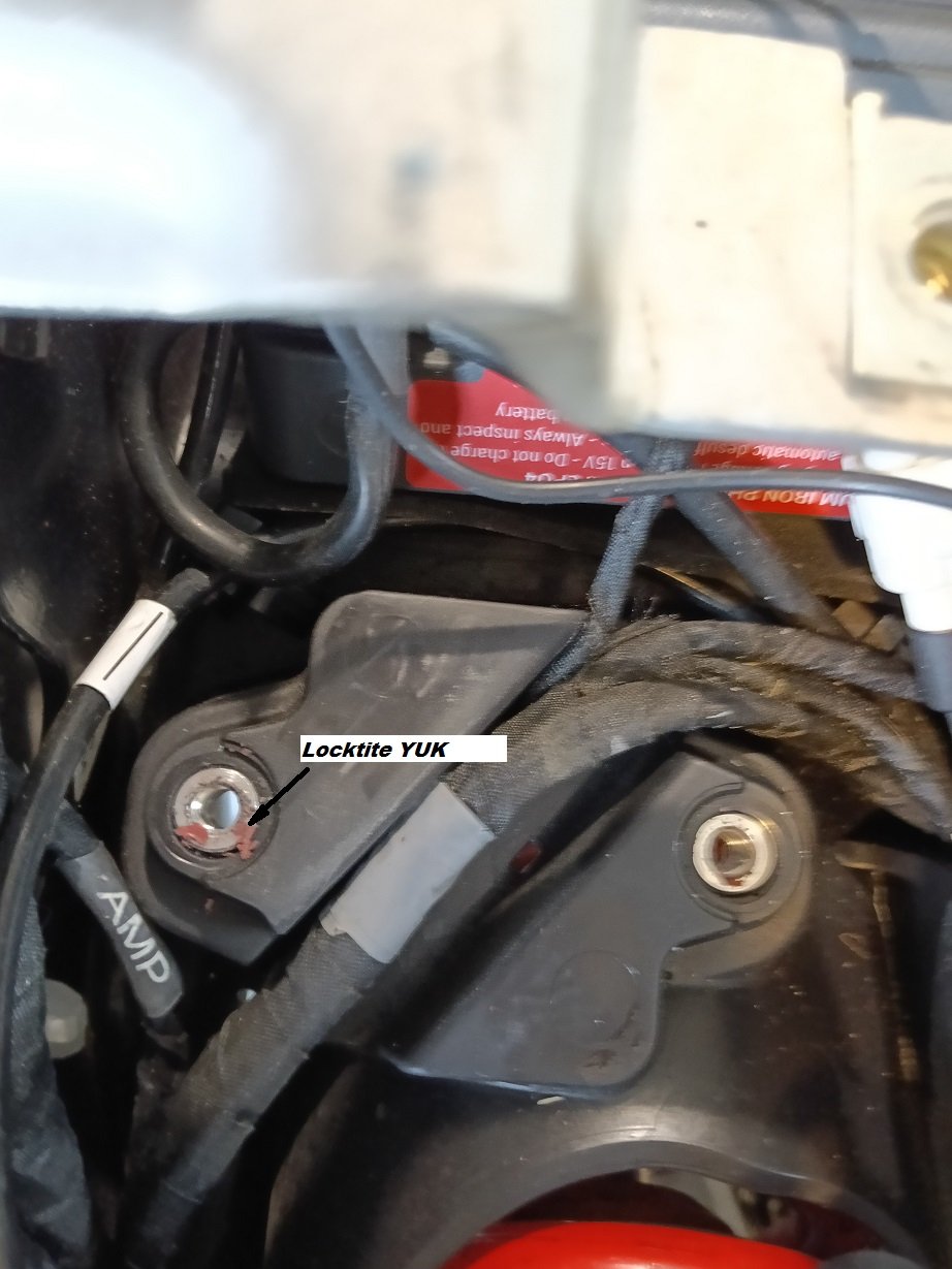 Locktite.jpg