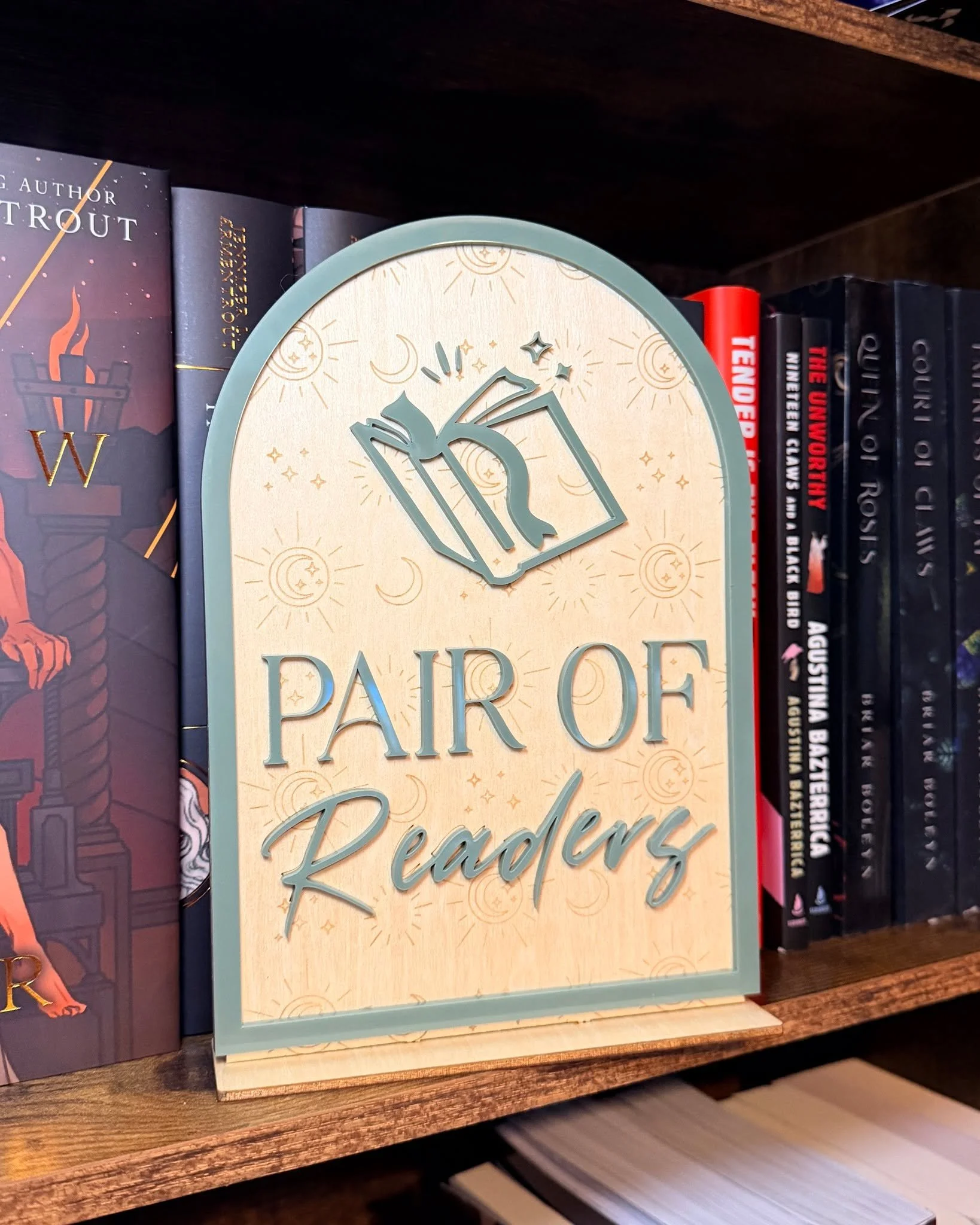 Do you like to post shelfies and want your handle in the background?

I worked with @apairofreaders to create a custom shelf sign that matched their account aesthetic. 

These are available on my website now starting at $50, that includes custom desi