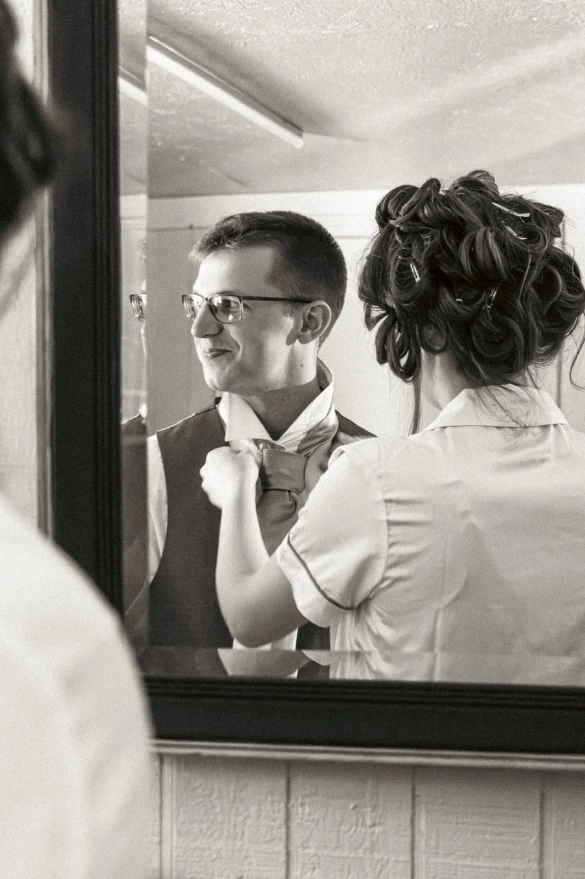 PeevyhouseWedding_GettingReady-3.jpeg