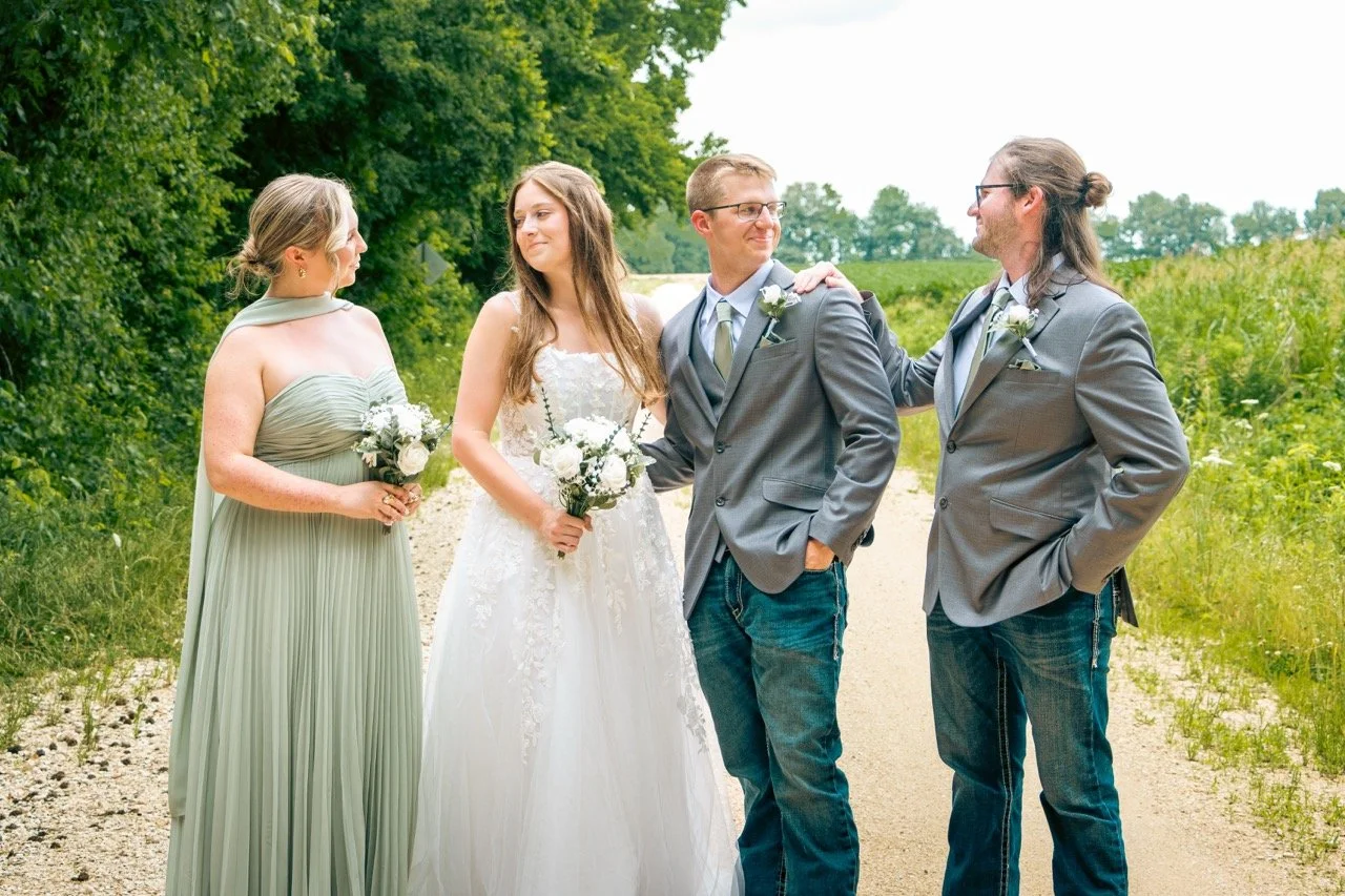 PeevyhouseWedding_WeddingParty-9.jpeg