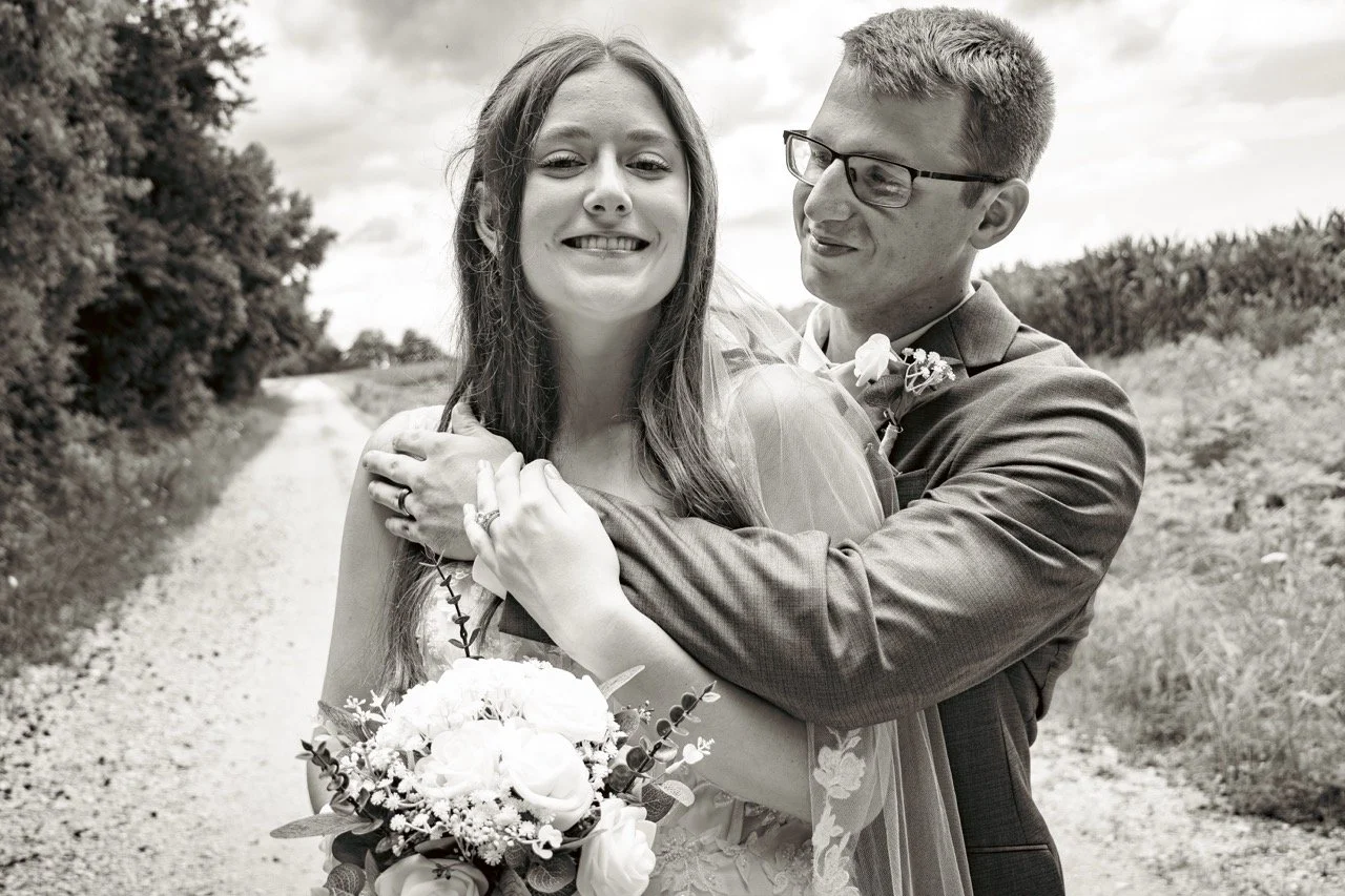 PeevyhouseWedding_BrideGroom-31.jpeg