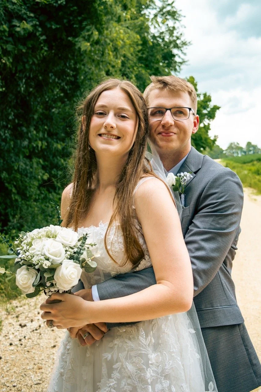 PeevyhouseWedding_BrideGroom-35.jpeg