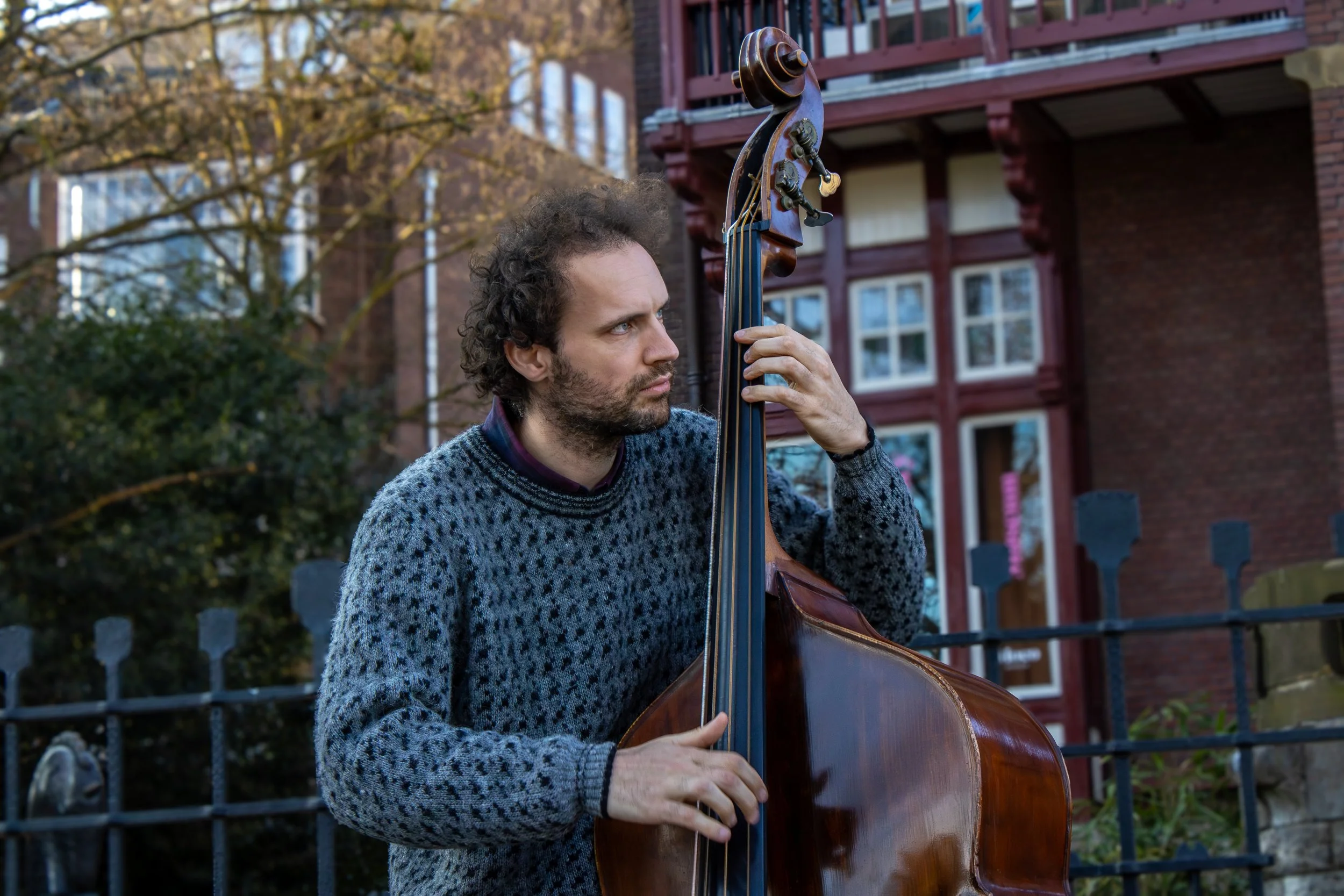 Bassist_4_EB.jpg