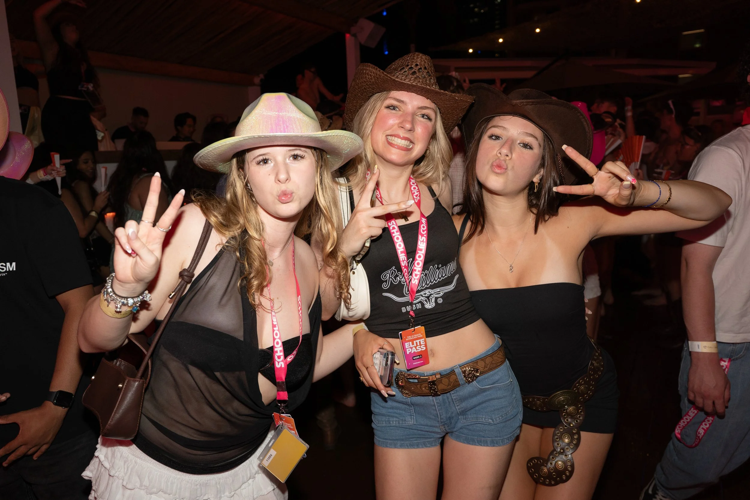 Schoolies Gold Coast Week 2 301125 sophbrecko low res-0459.jpg