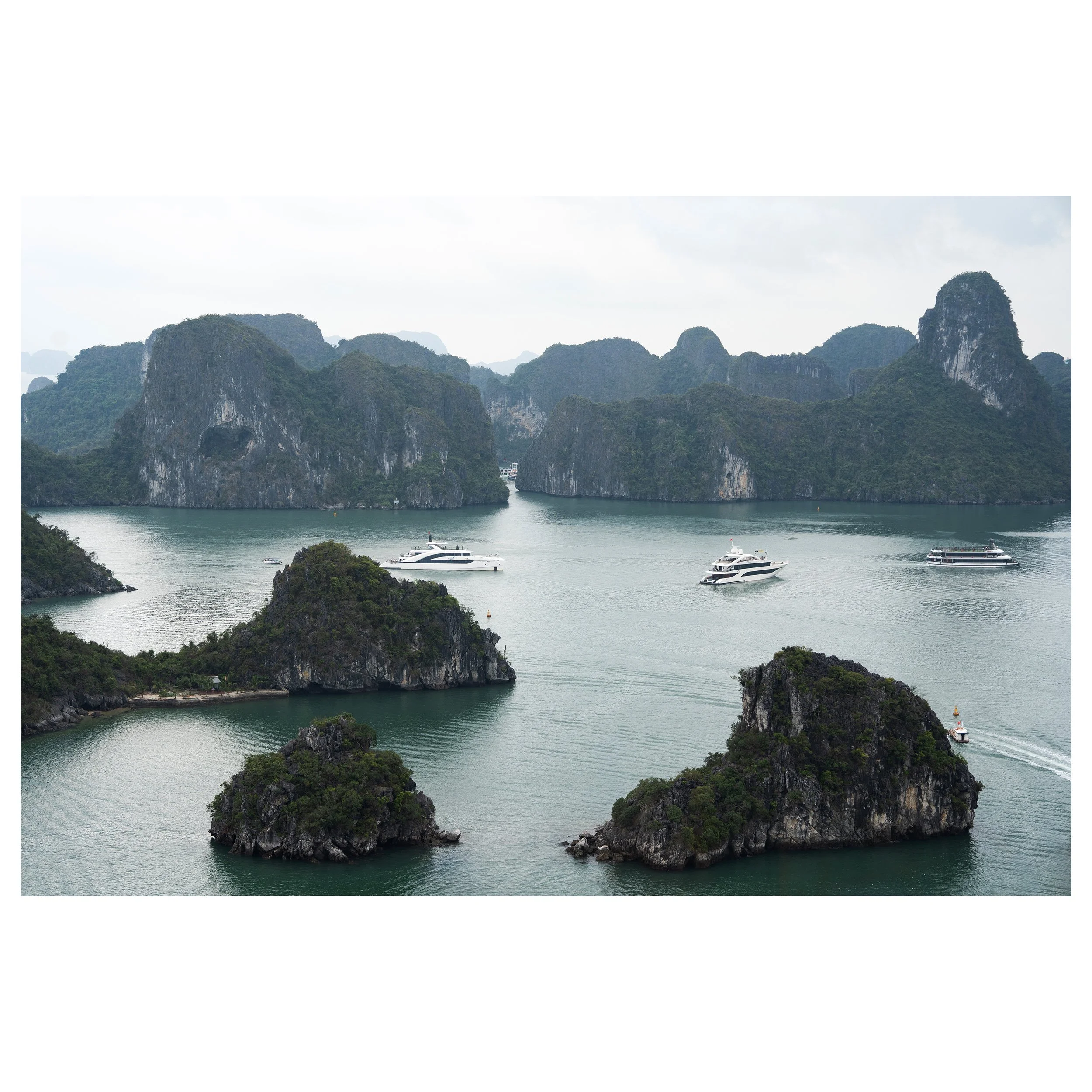 Ha Long Bay.jpg