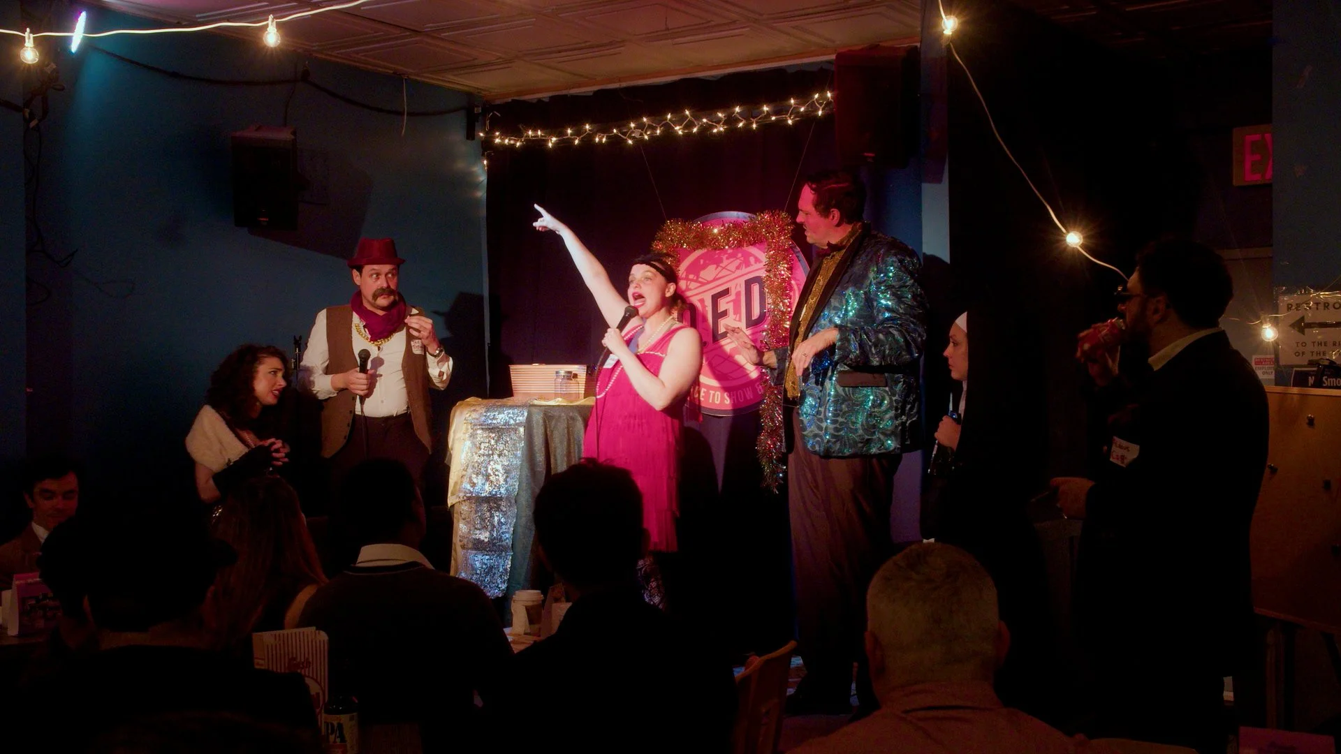 QED SHOW NOV.01_48_50_14.Still056.jpg