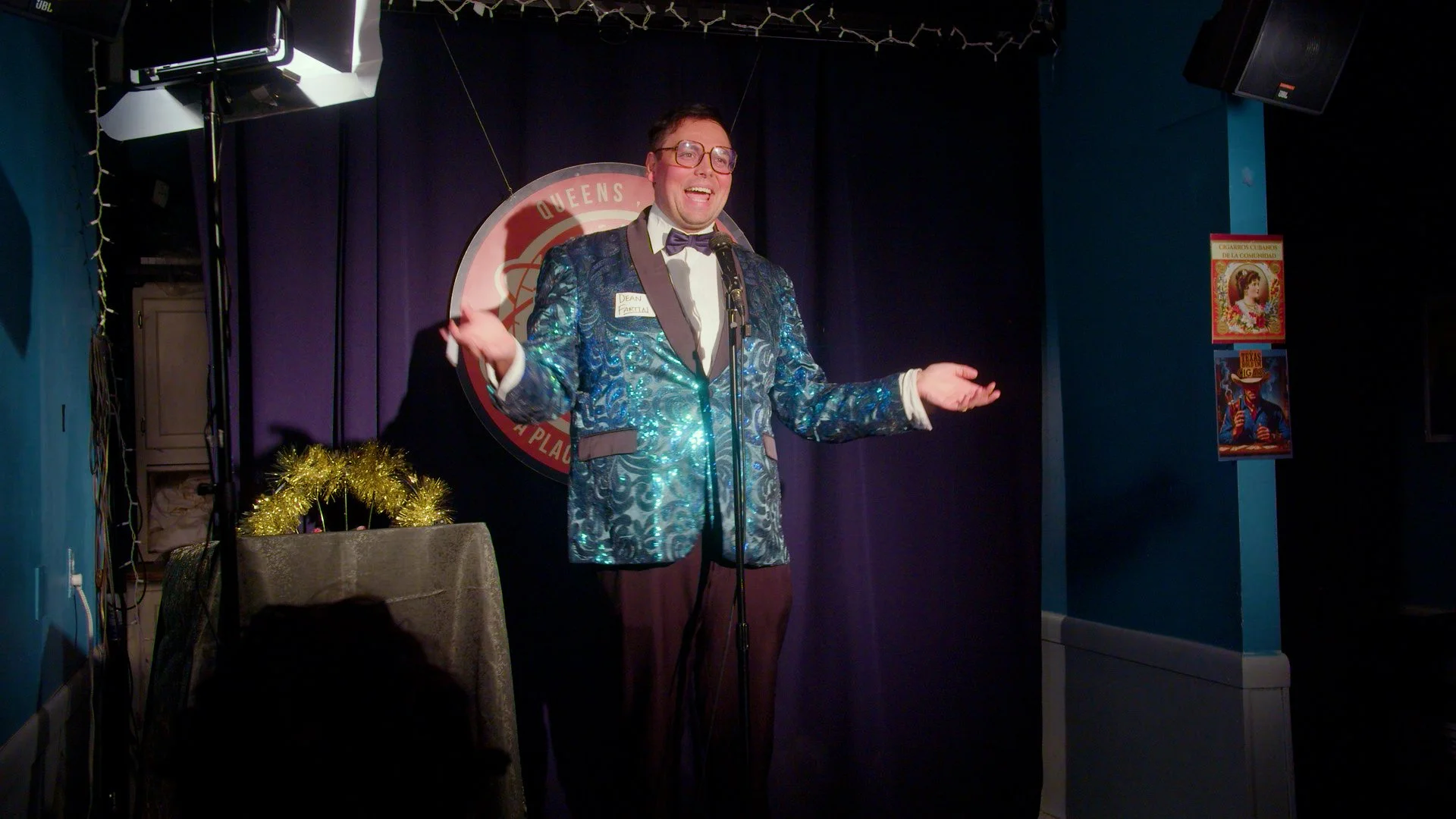 QED SHOW NOV.00_04_53_06.Still003.jpg