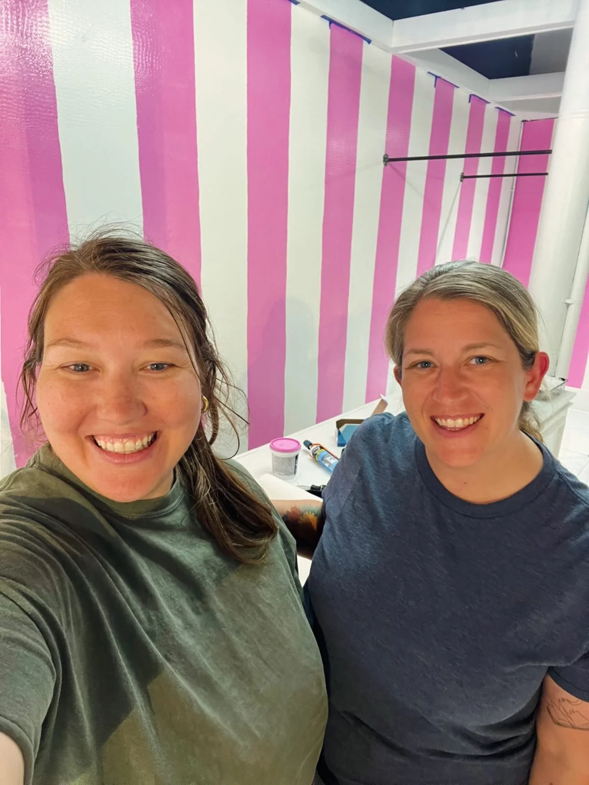 💖 SHE&rsquo;S PINK, DUH!!! 💖
We&rsquo;ve been working nonstop behind the scenes and it&rsquo;s official, the stripes are UP!! 😍🎨

A little sweat, a lot of paint, a million trips to @homedepot, and the cutest pink-and-white walls we could&rsquo;ve