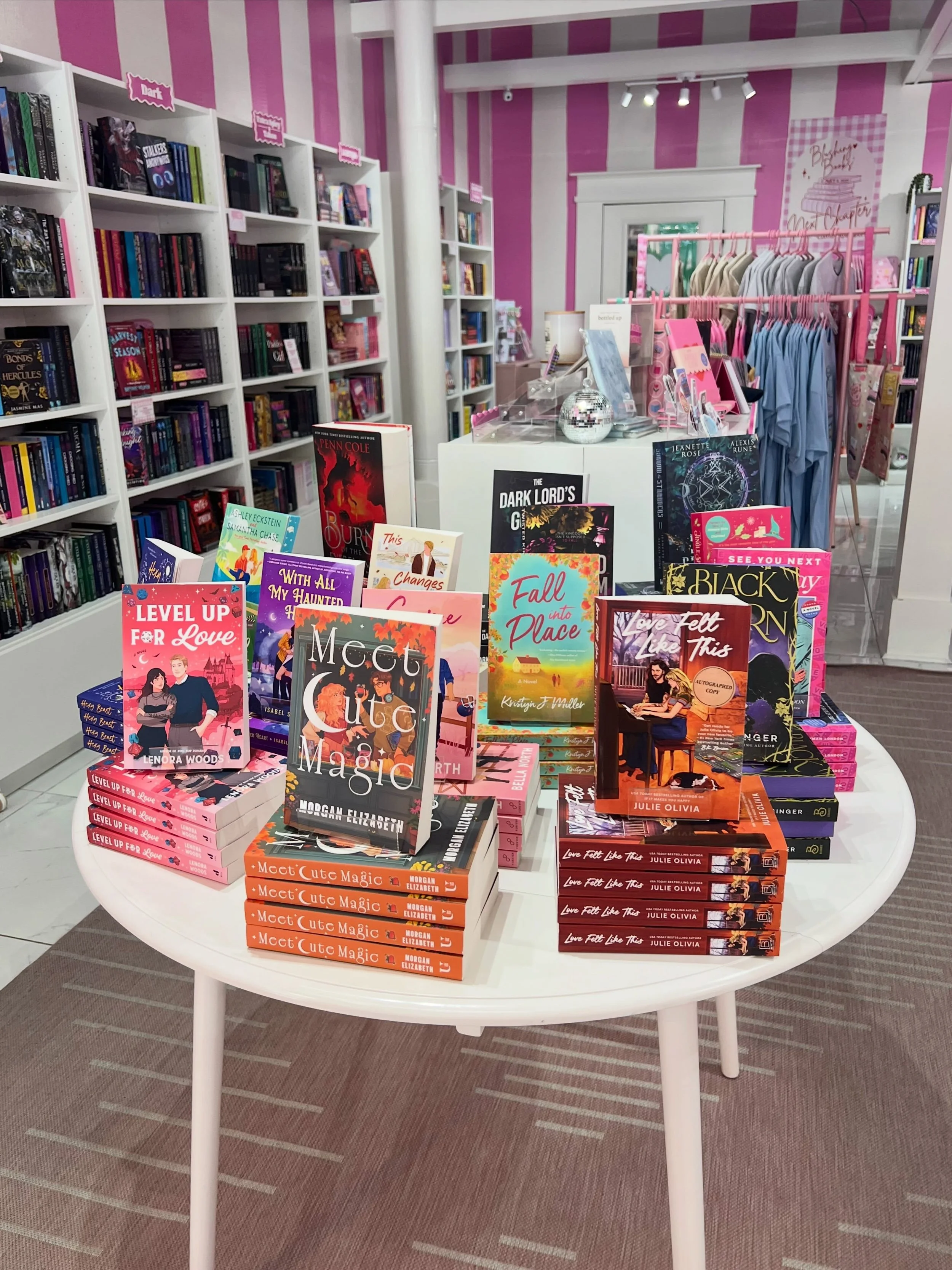 New release TUESDAY is looking like FALL!!! 🍁🍂 

Our table is loaded up with all the romance goodness (especially all of these fall titles!) Happy Release day to all of these authors! 

Special shoutout to Love Felt Like This by @julieoliviaauthor 