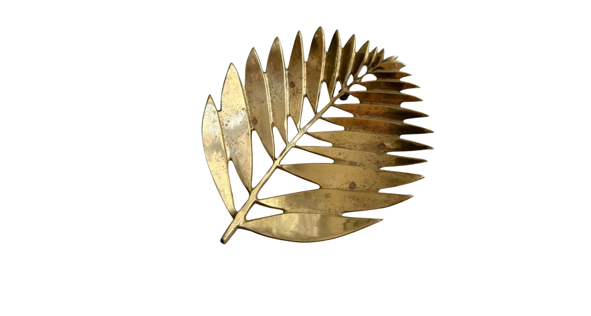 Vintage Brass Leaf Dish -Photoroom.png