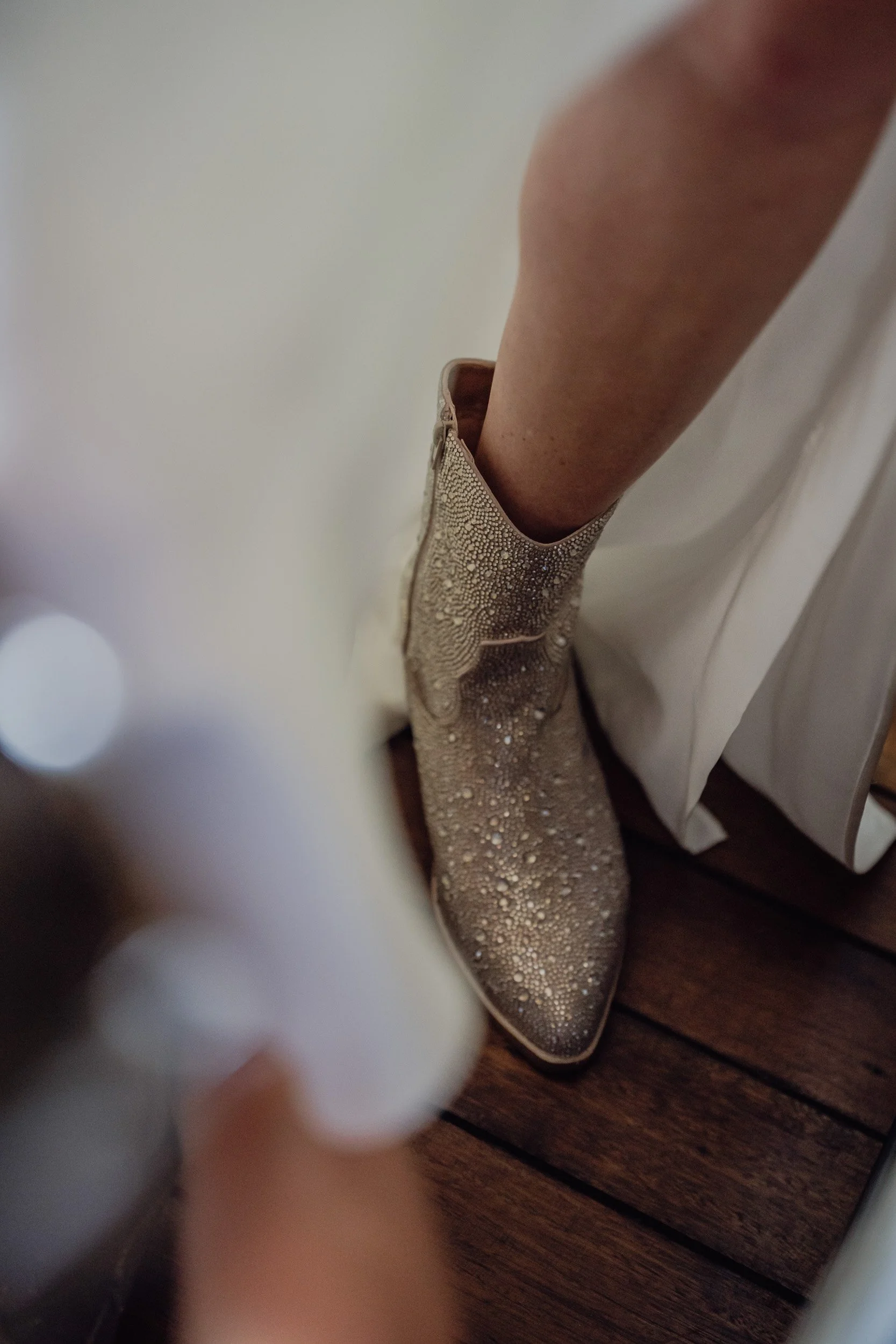 byron-bay-wedding-fee-saxby-23.jpg