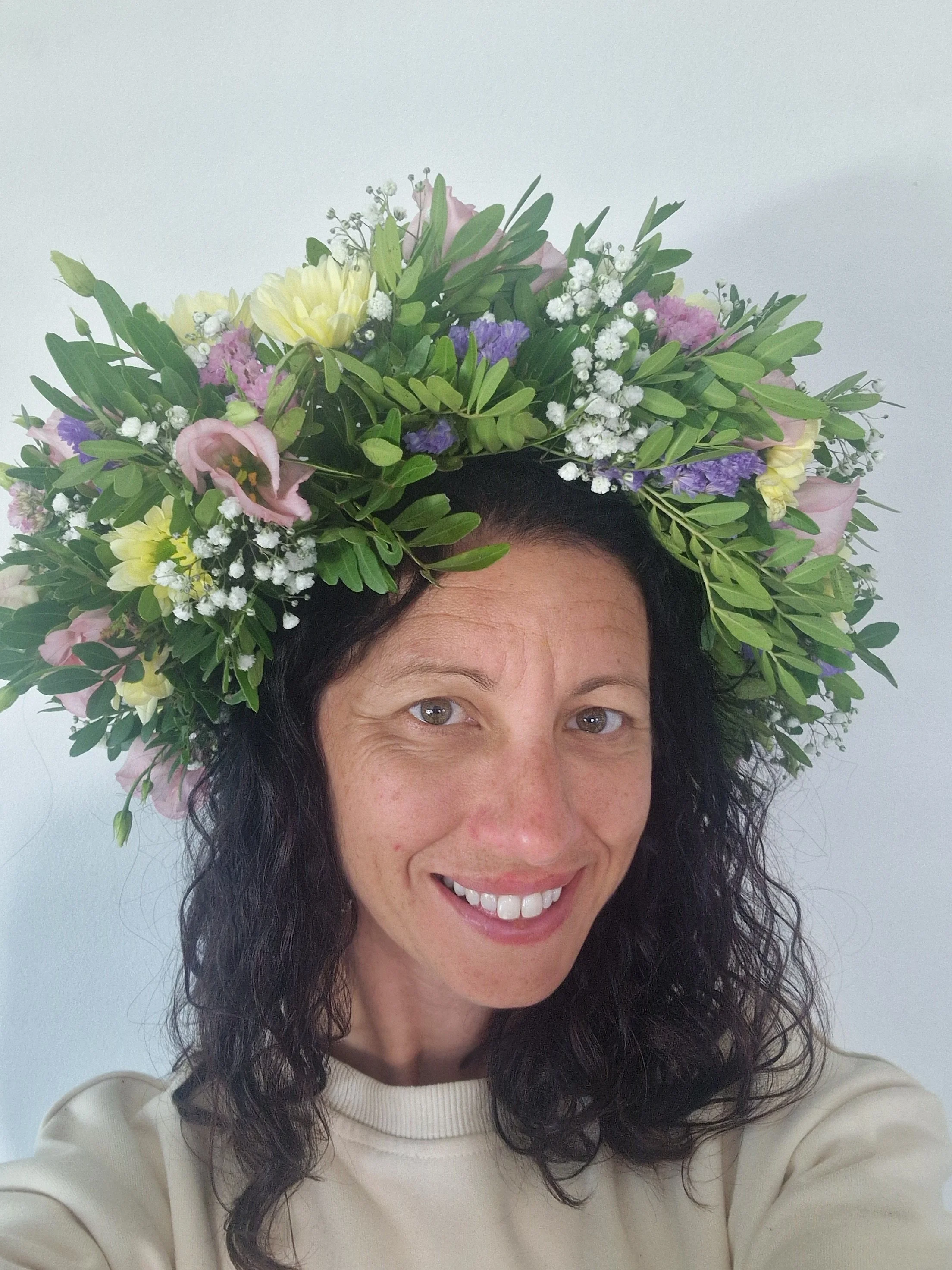 ✨ Client Spotlight ✨

Say hello to Tash from @floatinglilyflowers 🌸

Hosting fun and relaxed flower crown workshops here at The British Engineerium, Tash will guide you through creating your own beautiful floral crown while enjoying a creative and i
