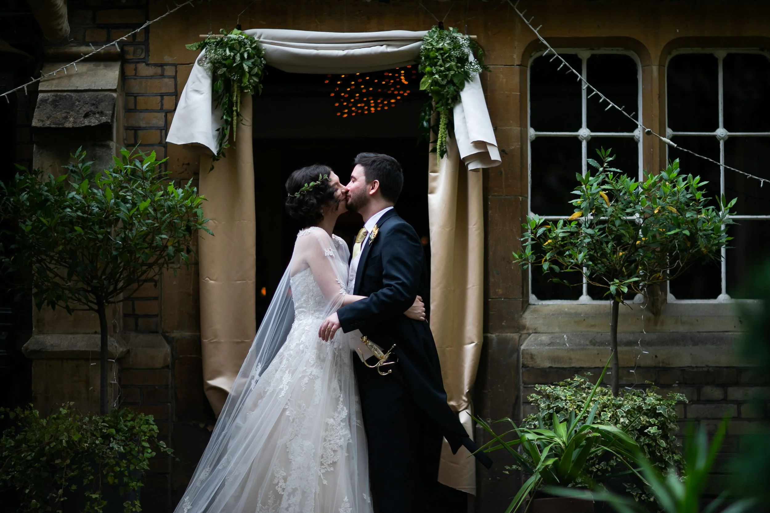 A Relaxed Wedding Day Filled with Emotion