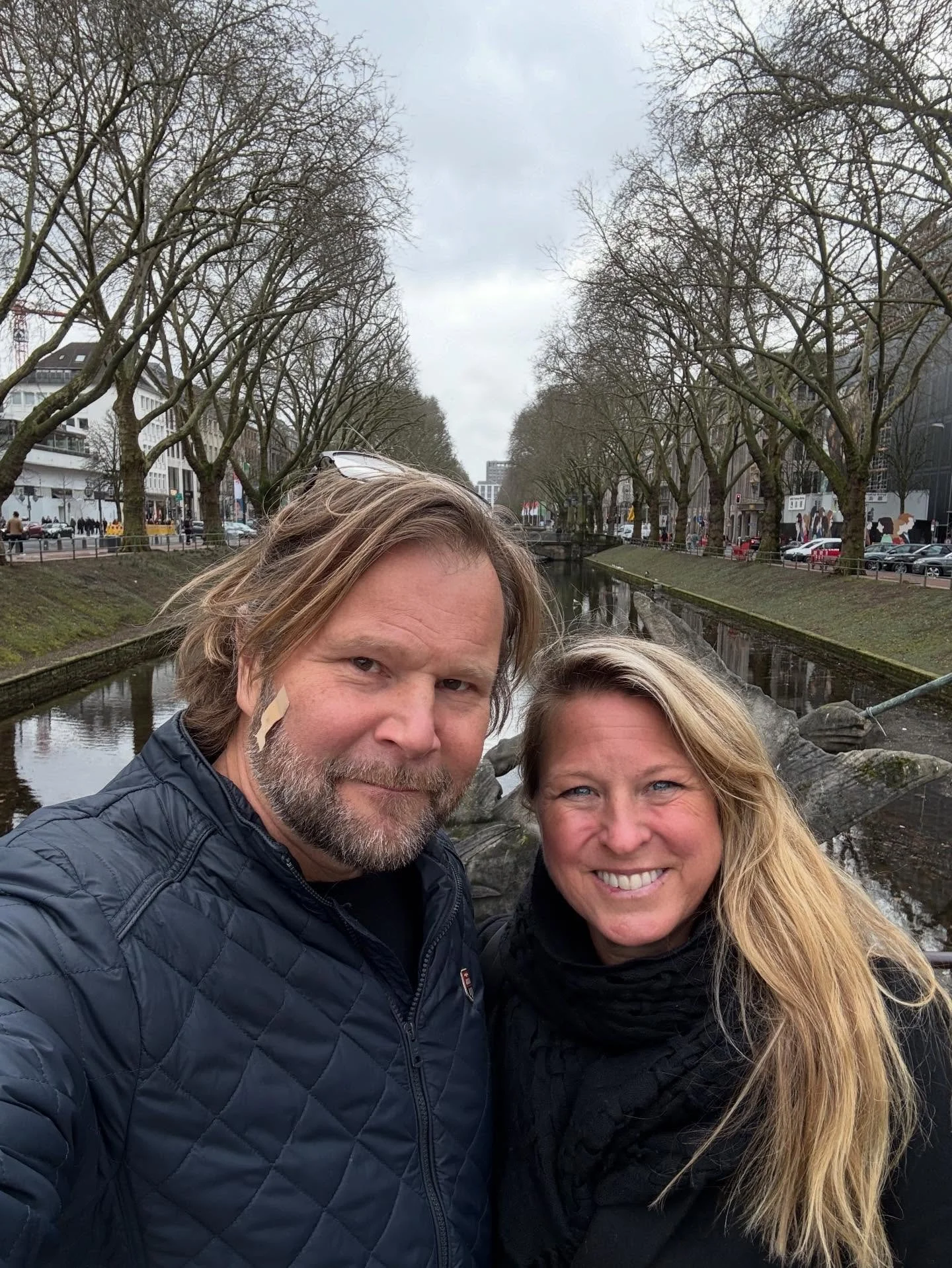 2010 bodde jag i D&uuml;sseldorf, bara 20 min fr&aring;n K&ouml;ln med t&aring;g. Eftersom vi &auml;nd&aring; var s&aring; n&auml;ra fick jag m&ouml;jligheten att visa en liten del f&ouml;r min &auml;lskade Jonas ❤️ Sista bilden visar huset vi bodde 