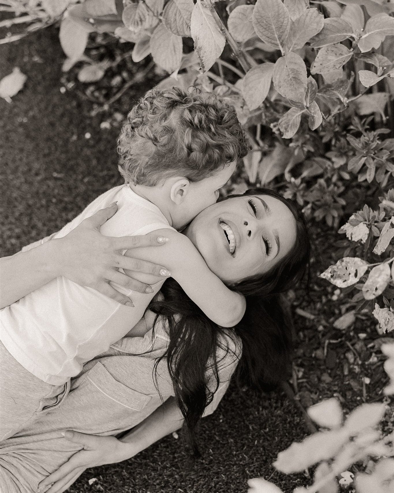 it&rsquo;s official &mdash; i am going back to San Diego for a work trip in less than a month ! 🔥😍 which reminded me that i never posted this documentary styled family session i did last fall in San Diego. there&rsquo;s just something about the unf