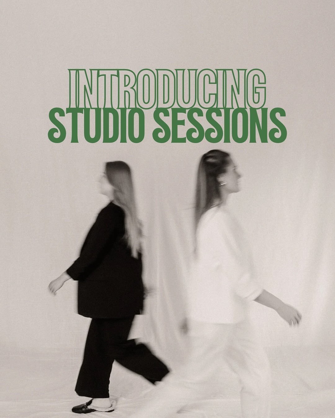 The secret&rsquo;s out! 🎉
I&rsquo;m officially offering studio sessions in Bergen for couples, branding, newborn, maternity &amp; families. 😍 I can&rsquo;t wait to start making some studio magic with you! If you have any creative ideas for backdrop