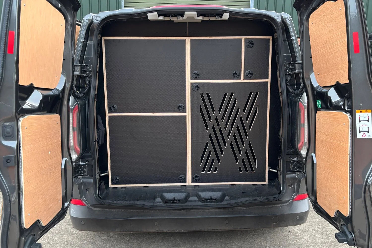Bespoke Van Fitout.jpg