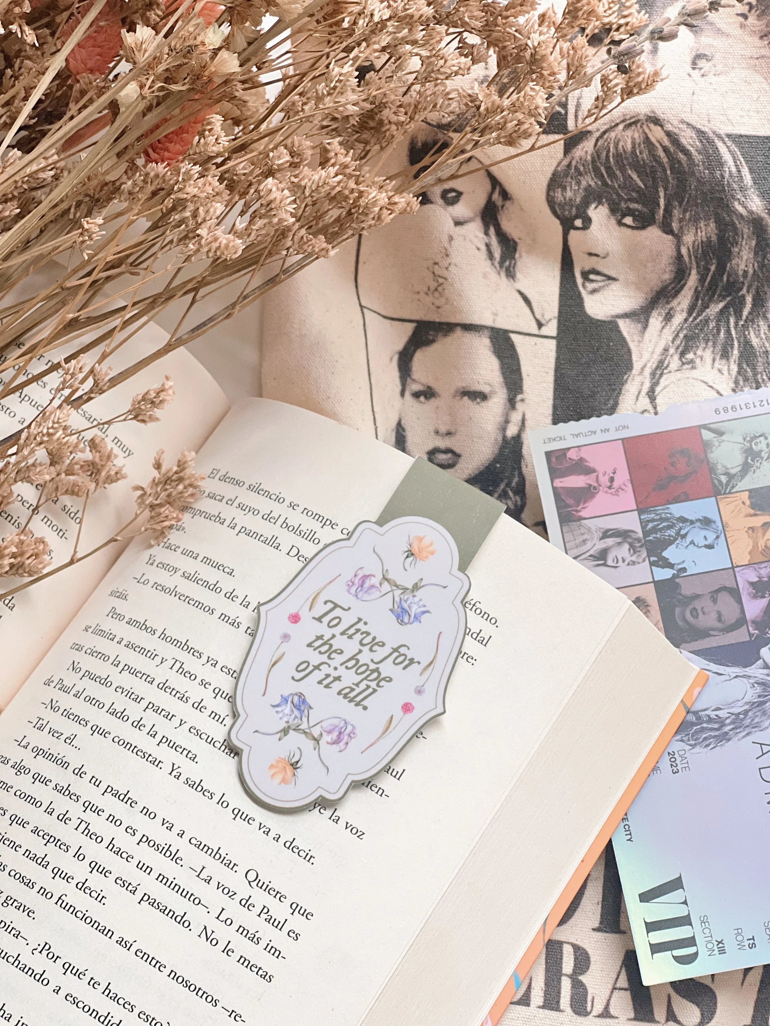 August - Mini Marcapáginas Magnético