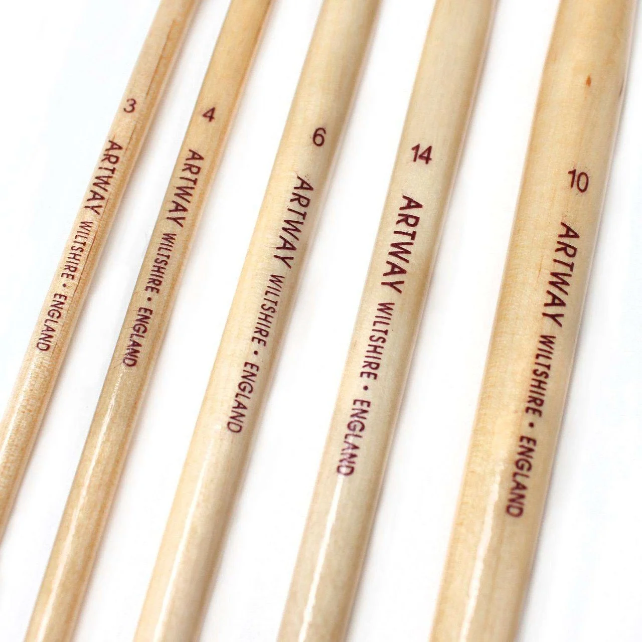 Artway-Long-Handle-Synthetic-Artist-Paintbrush-Set-5pc-mixed_15103__21499.jpg