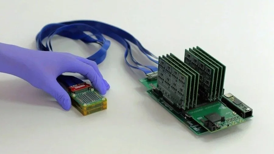 New Mini Ultrasound Device Could Enable Earlier Breast Cancer Diagnoses