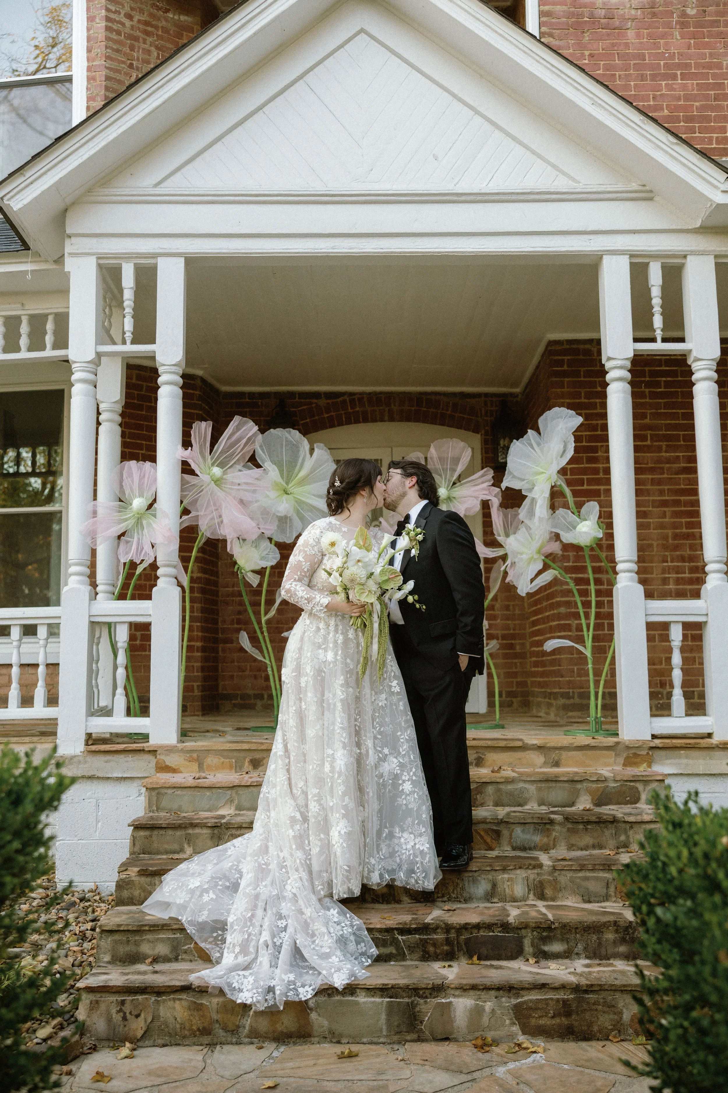 jillian-ford-wedding-whaley-mansion-newlyweds-tori-lynne-photography-10.jpg