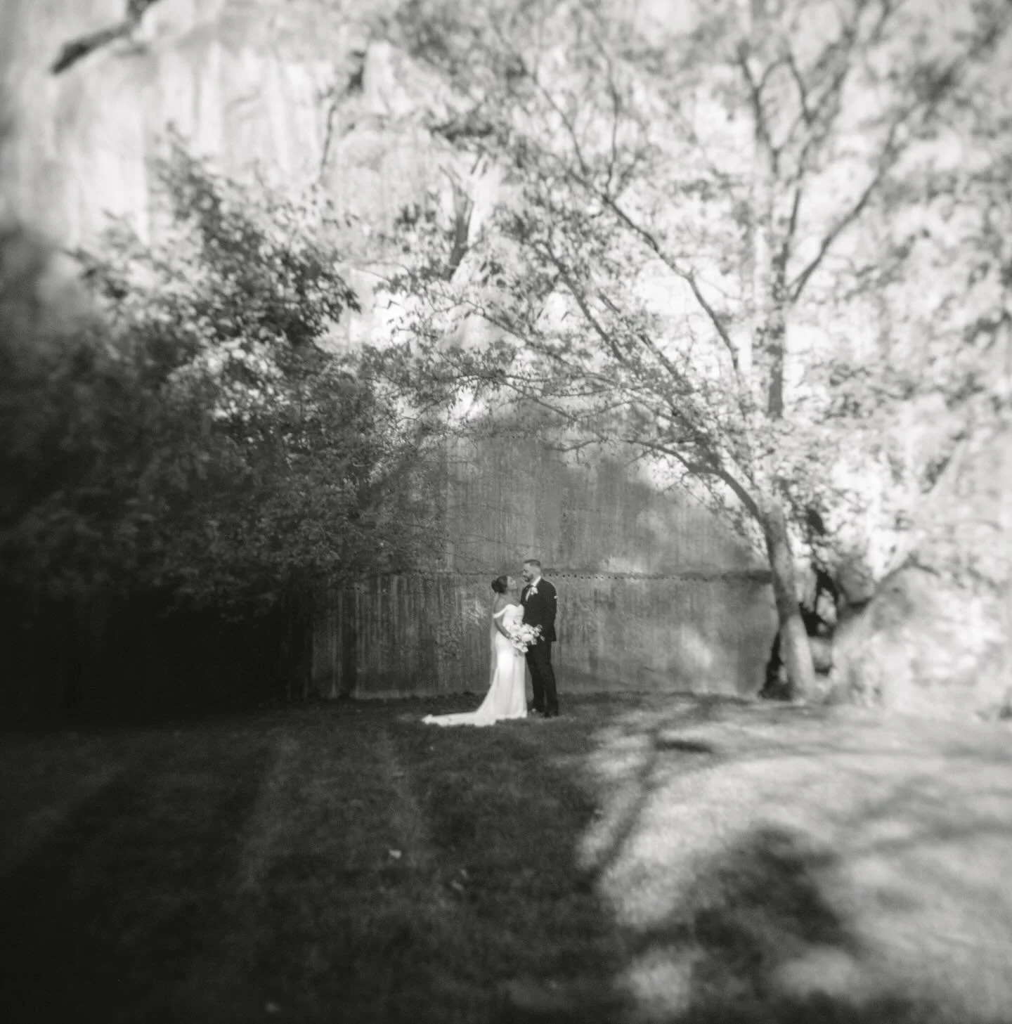 Fully convinced there are few things more romantic than a wedding day photographed on film. 

Planning: @theexclusive_planninganddesign
Photography: @torilynnephoto
Venue: @thequarryvenue
Florals: @vintage_floral_designs
Stationary: @monark.designs
C