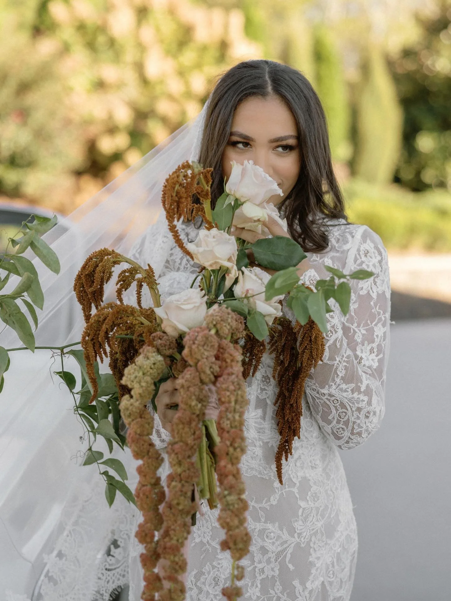 To think I nearly forgot to share this beautiful bridal editorial from the fall. 🤍 Mix of digital and 35mm film. 

Planning: @heatherbengeofficial @alexiawoolumssaa
Photography: @torilynnephoto
Host: @styledshootsacrossamerica
Venue: @thewhitedoveba