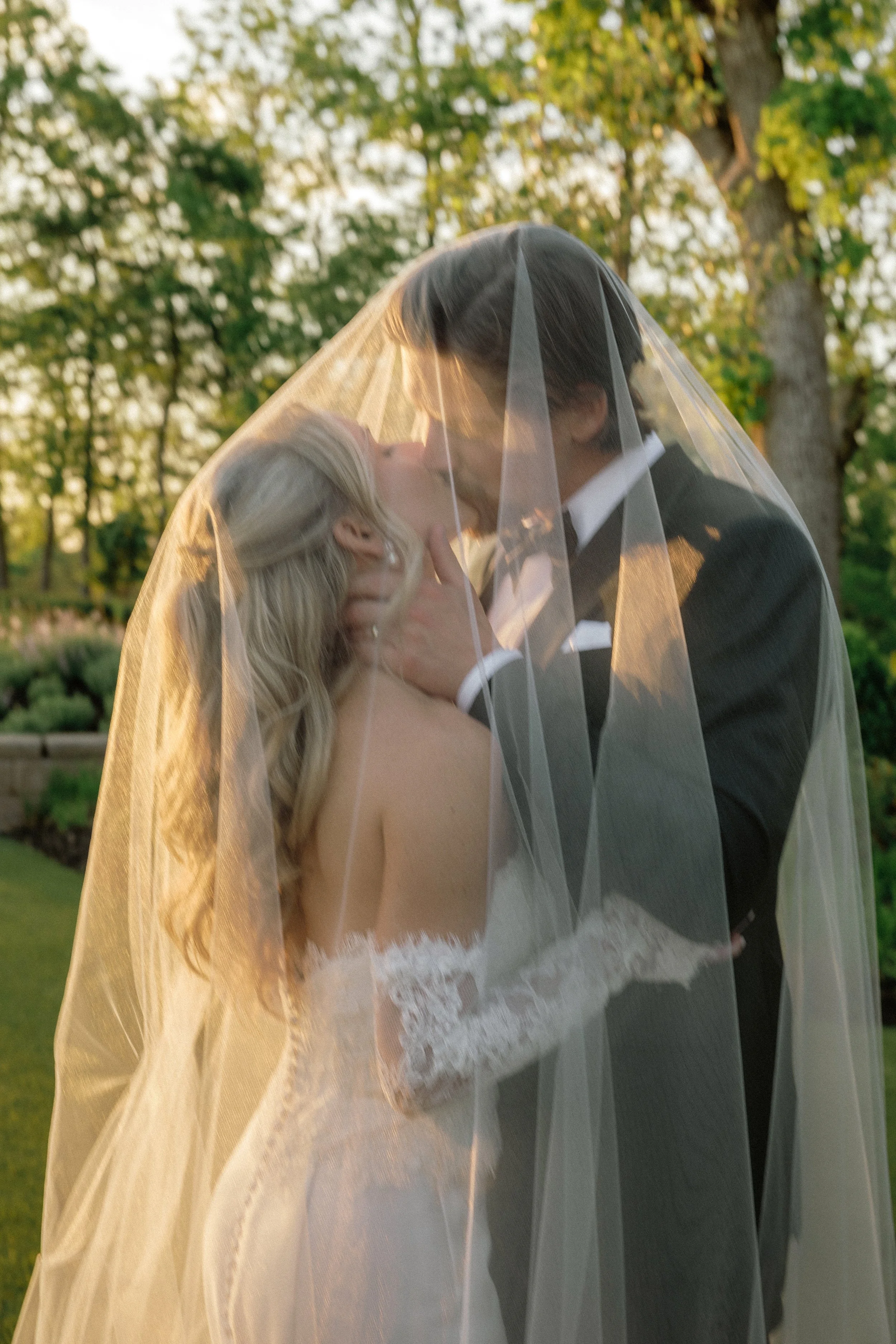 nichols-heir-grand-hall-spring-wedding-second-shooter-sample-tori-lynne-photography-90.jpg